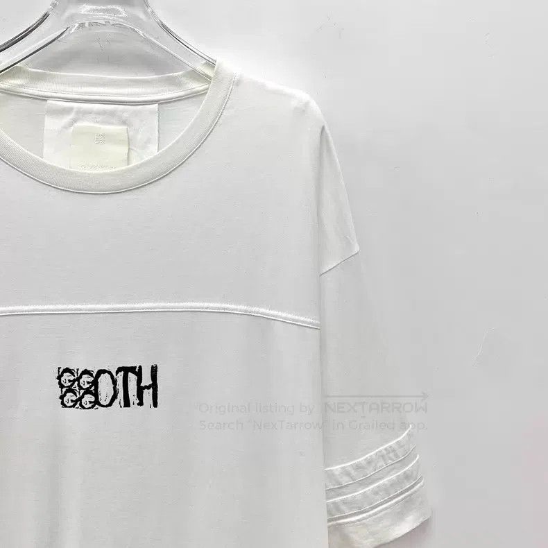 Givenchy Givenchy White Letter Print Cotton Crew Neck Short-Sleeve Size US XL / EU 56 / 4 - 3 Thumbnail