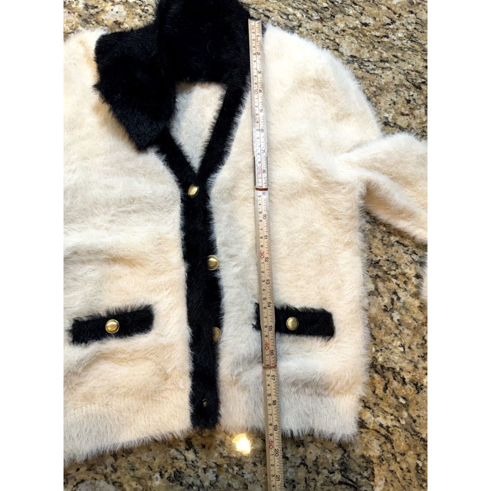 Express VINTAGE Express Cardigan Women XS Ivory Tipped Faux Fur Button Sleeve Long Solid Classic Coquette Preppy Novelty Style Sweater Size XS / US 0-2 / IT 36-38 - 7 Thumbnail