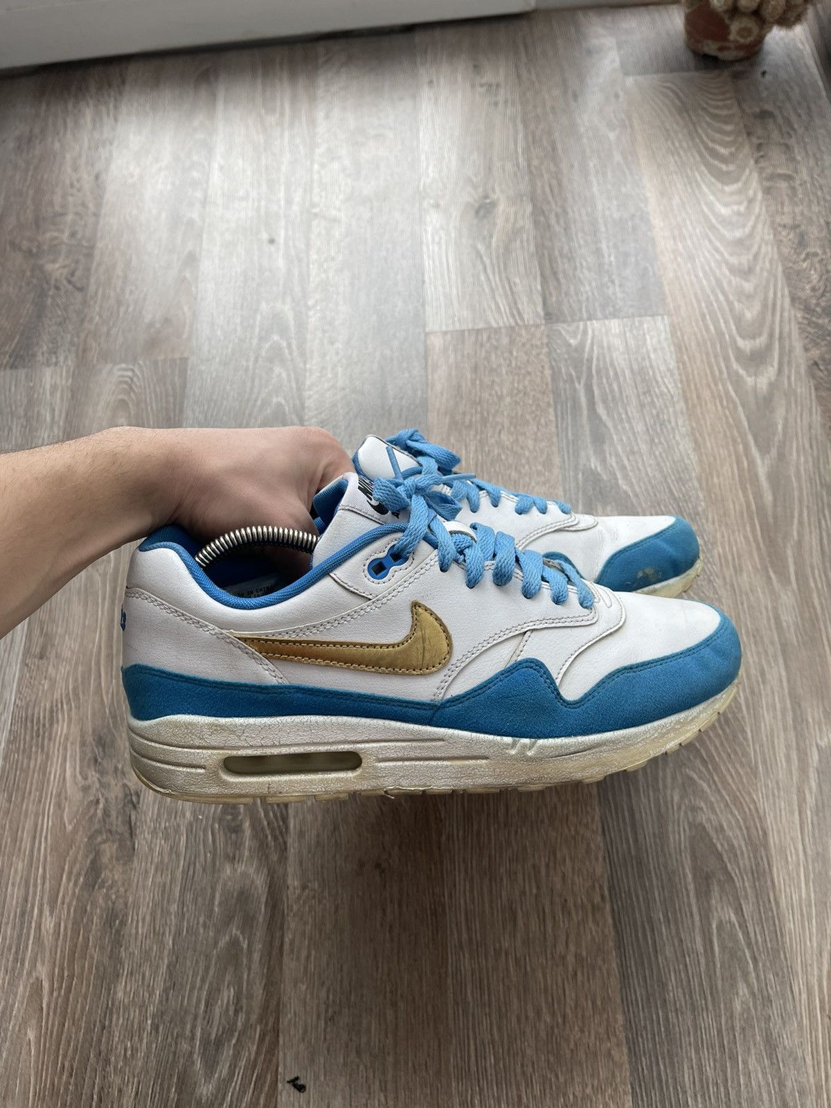 Nike × Vintage Nike ID CLA vintage rare air max 1 gold logo size 44 Size US 10 / EU 43 - 4 Thumbnail