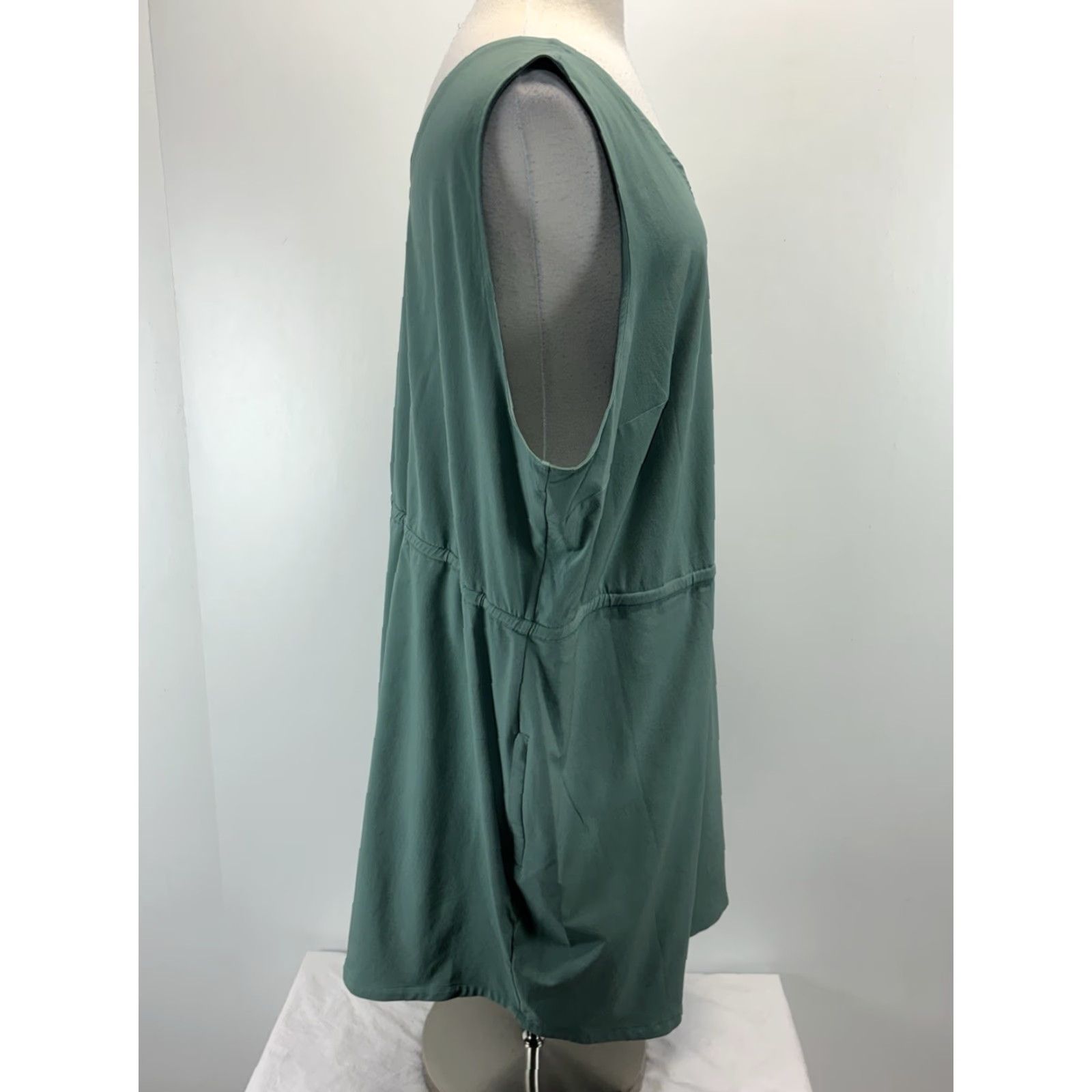 Eddie Bauer Eddie Bauer Easy Tank Dress 3X Plus Women Green Drawstring Waist Outdoor Tank Dress Sleeveless V-Neck Casual Travel Solid Polyester Blend Short Womens Size XXL / US 16-18 / IT 52-54 - 4 Thumbnail