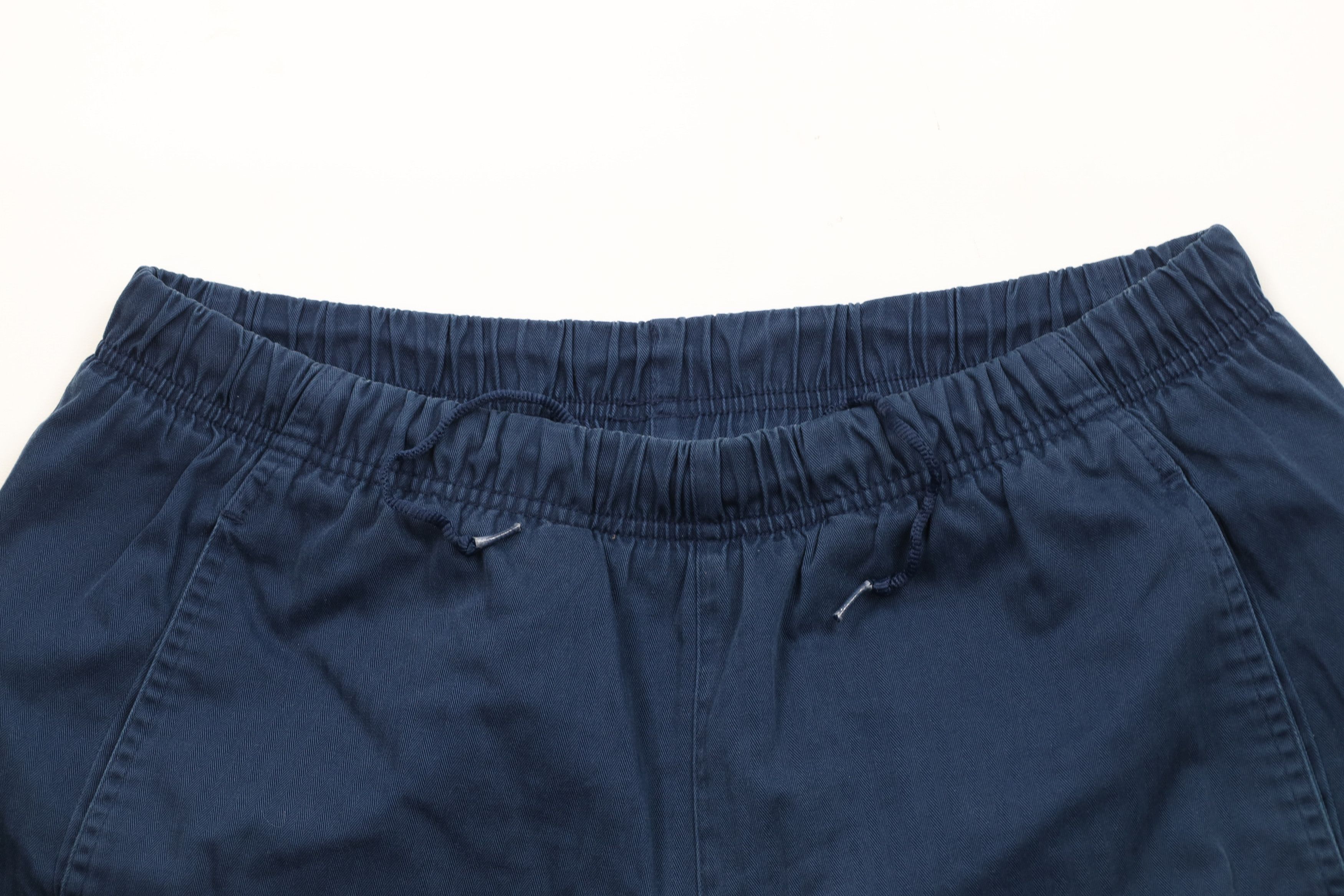 Nike Vintage Nike Scott Mini Swoosh Herringbone Cargo Shorts Size US 34 / EU 50 - 2 Thumbnail
