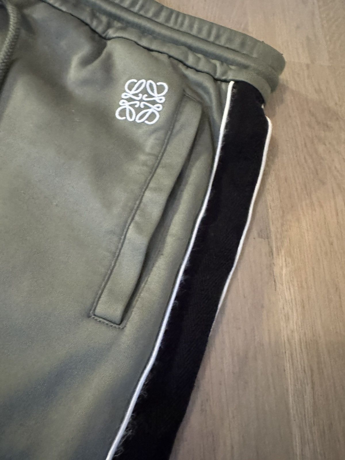 Loewe LOEWE joggers pants SEE REAL TAPE MEASUREMENTS IN PHOTOS Size US 31 - 10 Thumbnail