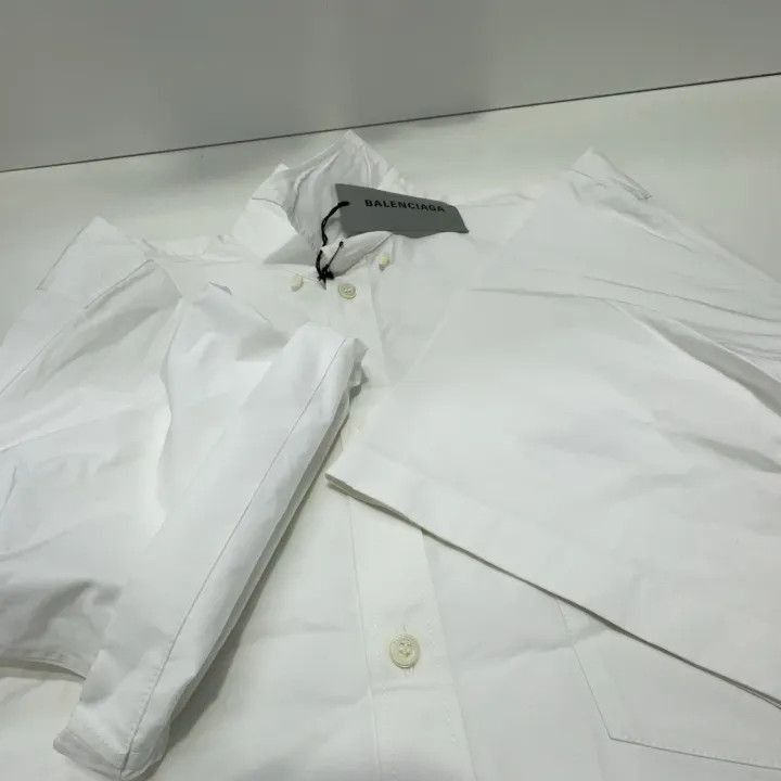 Balenciaga Balenciaga Balenciaga Embroidered Logo Short Sleeve Shirt Size US M / EU 48-50 / 2 - 9 Thumbnail