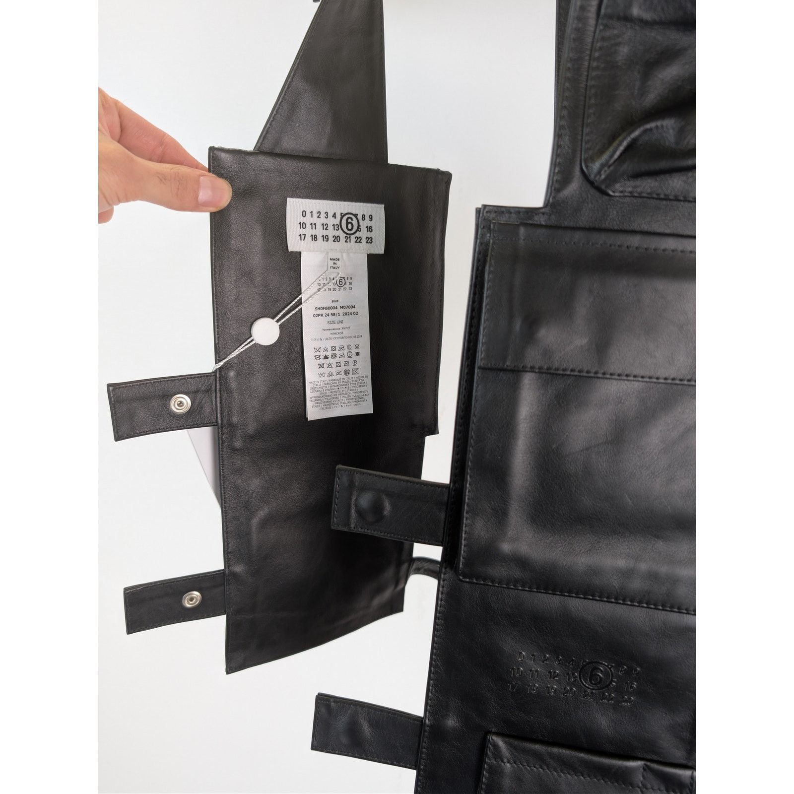 Maison Margiela o1rshd1 Size: OS / Multi-Pockets Utility Gilet Waistcoat Size US M / EU 48-50 / 2 - 8 Thumbnail