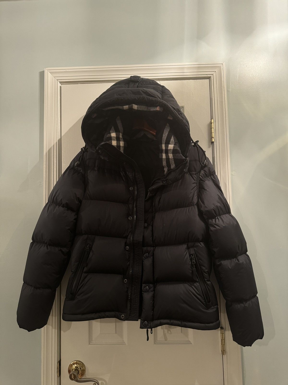 Image of Burberry Navy Down Puffer Jacket, Men's (Size Small)