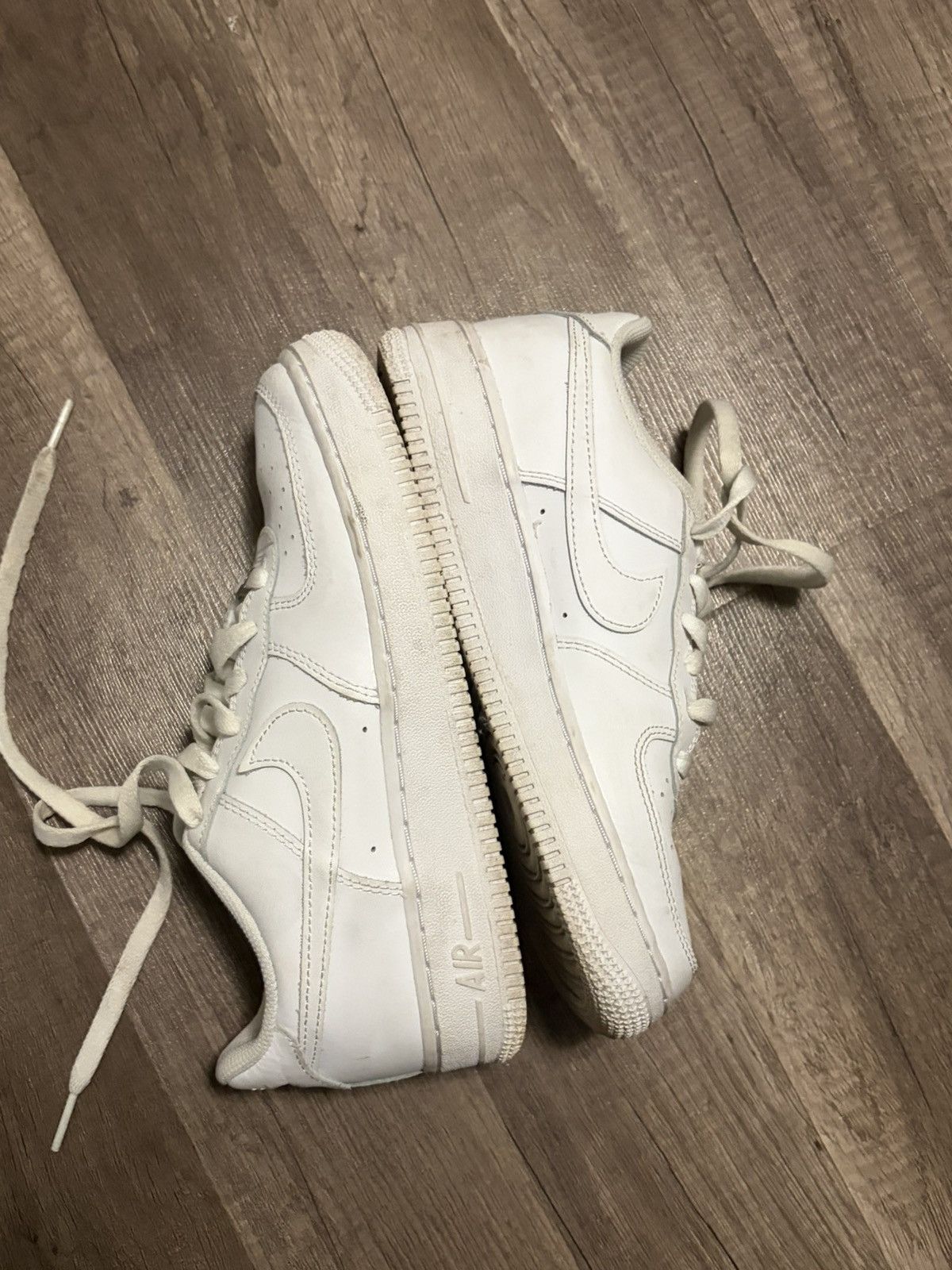 Nike Nike Air Force 1s (Big Kid 5.5Y) Size US 7 / IT 37 - 3 Thumbnail