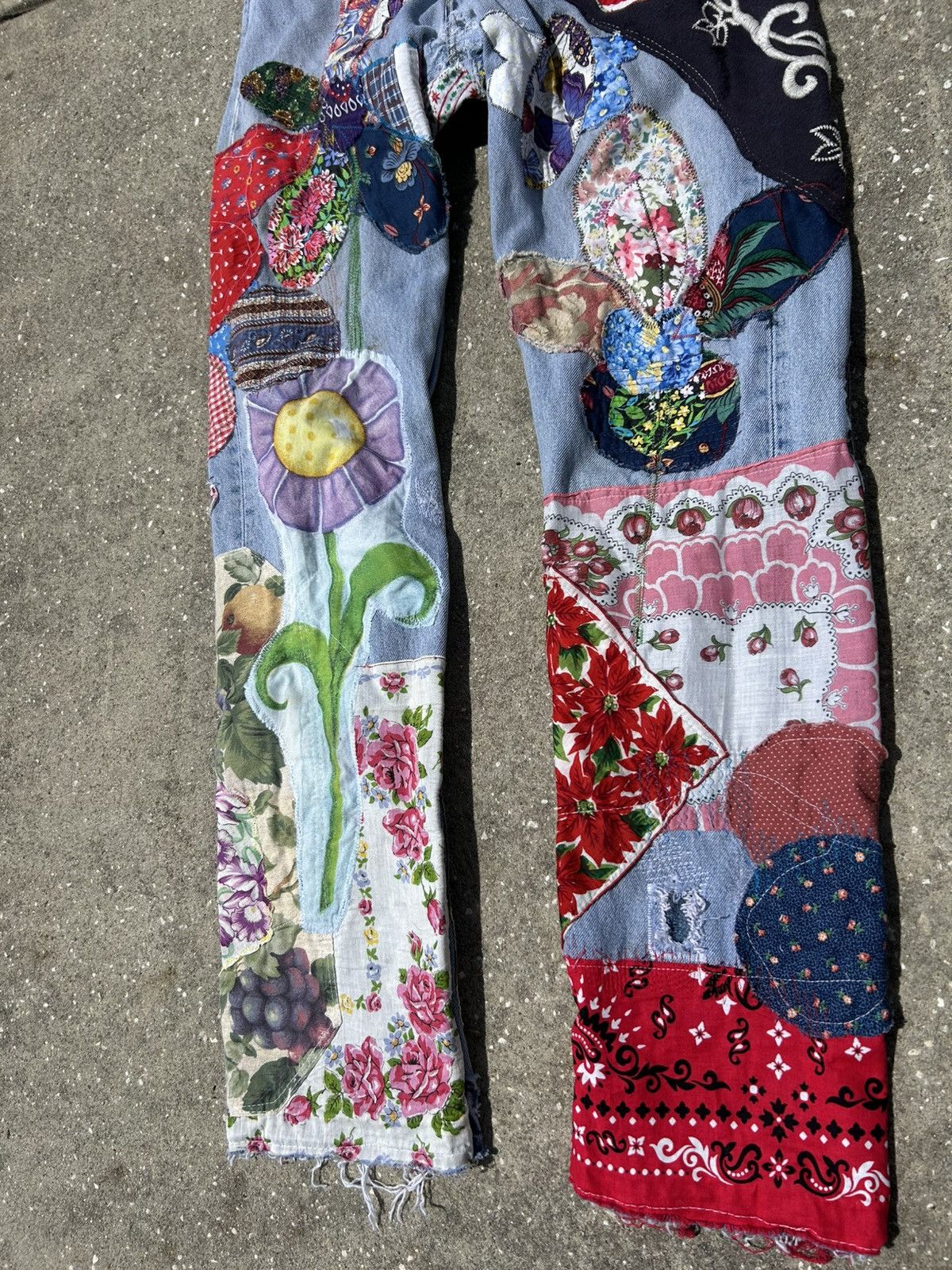 Other 1/1 Your World patchwork floral hippy denim jeans Size US 32 / EU 48 - 2 Thumbnail