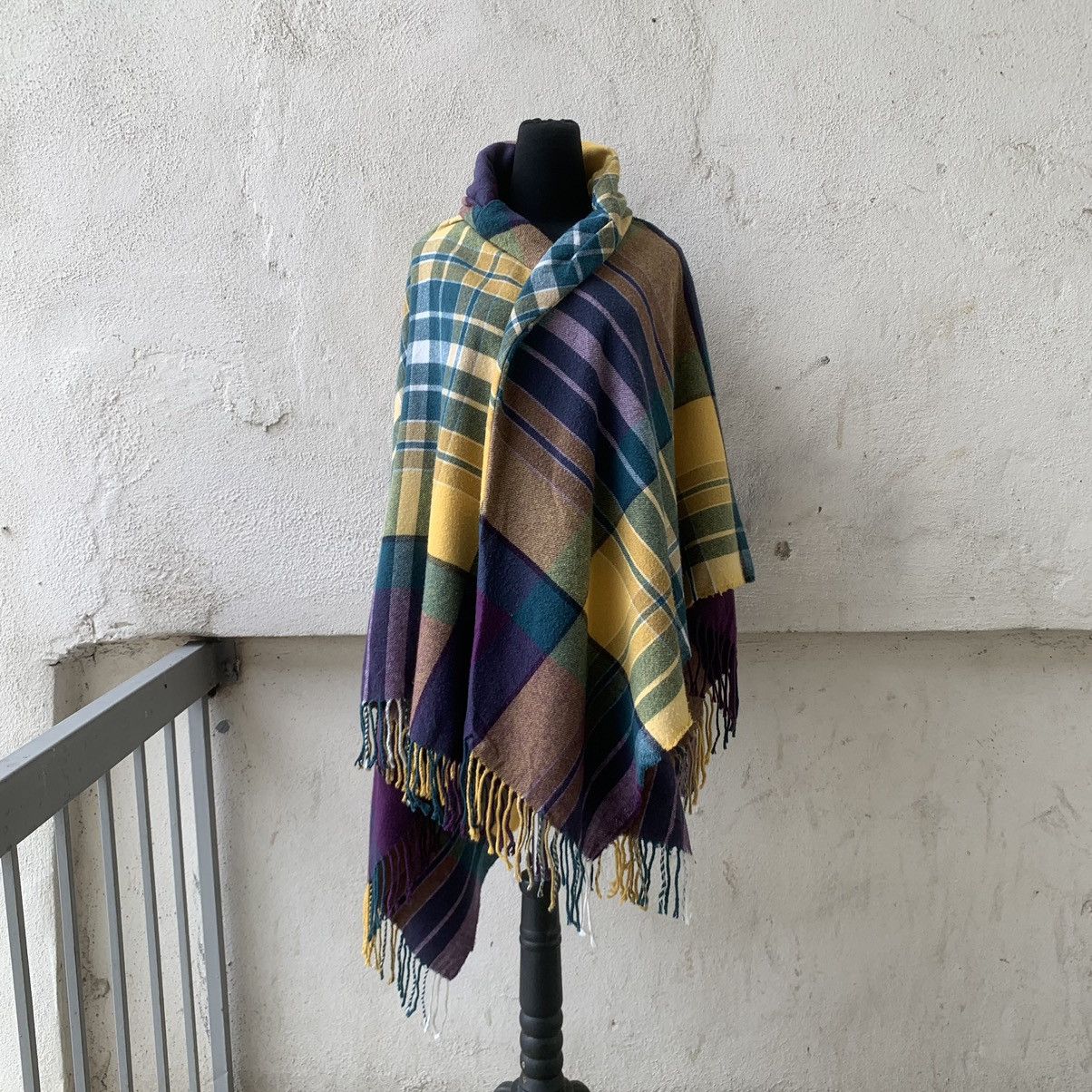 Vivienne Westwood Archieves Tartan Ponchos/cape
