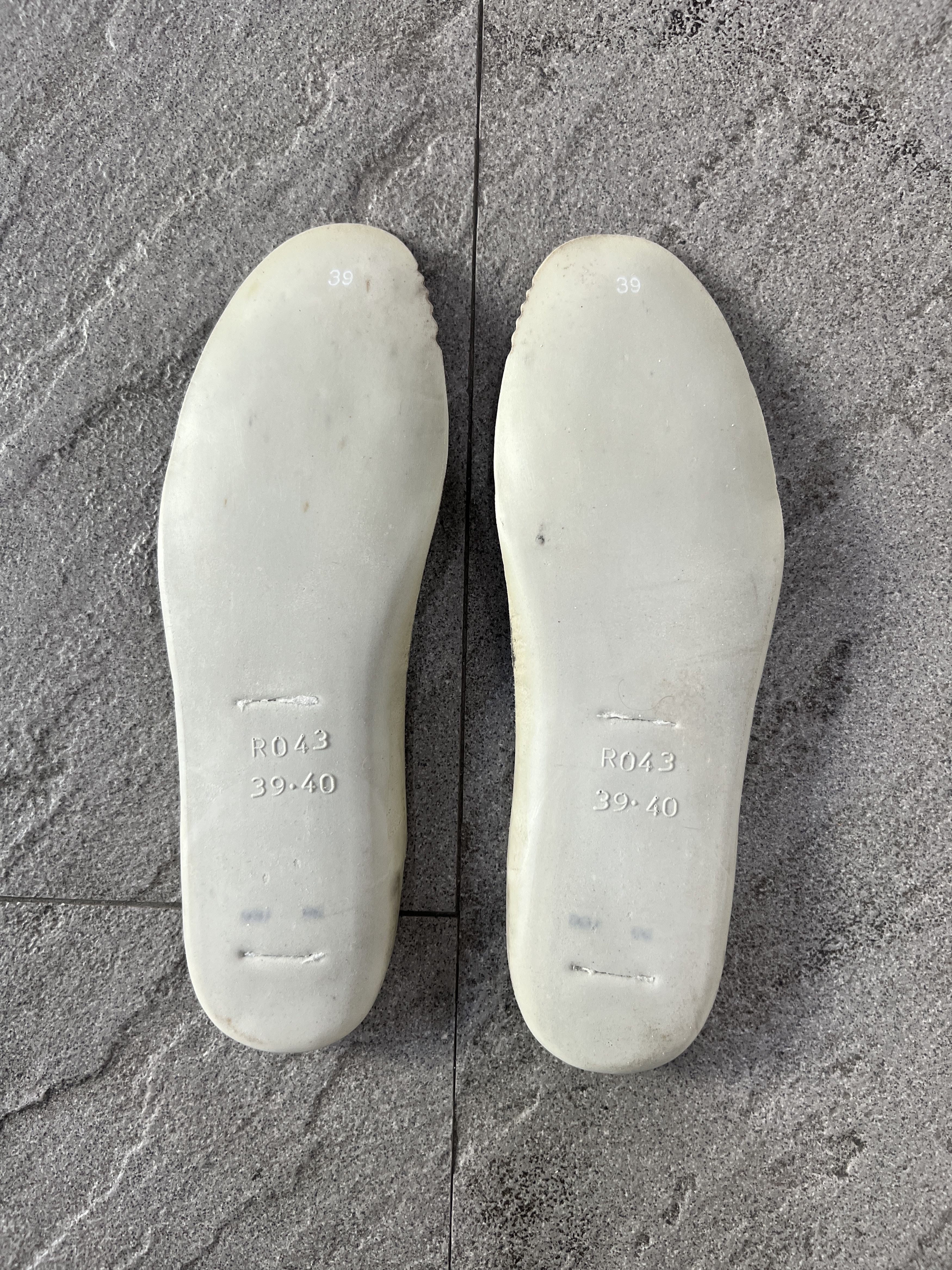 Maison Margiela Maison Margiela Replica GAT Low Top Sneaker White Cream EU39 Size US 9 / IT 39 - 9 Thumbnail