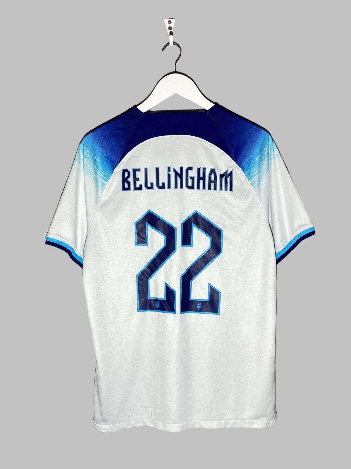 Nike #22 Bellingham England 2022 home football shirt Size US L / EU 52-54 / 3 - 1 Thumbnail