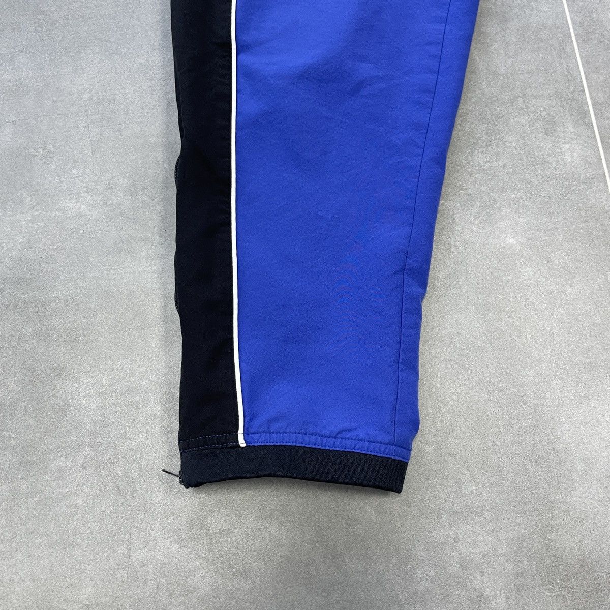 Adidas × Vintage Vintage Adidas Track Pants Size M Size US 32 / EU 48 - 4 Thumbnail