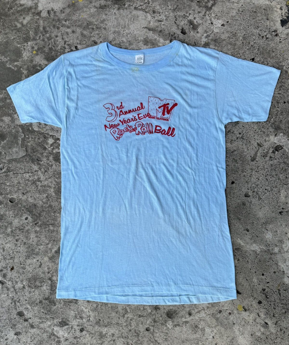 Levi's Vintage Clothing Vintage 80s Levis MTV Rock n Roll Tshirt Size US XL / EU 56 / 4 - 1 Thumbnail