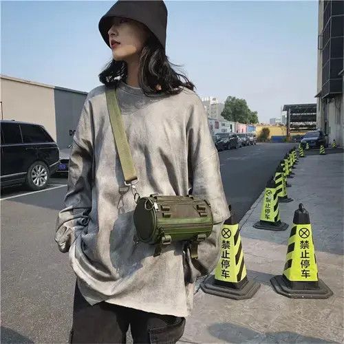 Japanese Brand Utility grunge buckle crossbody shoulder bag pouch bag Size ONE SIZE - 3 Thumbnail
