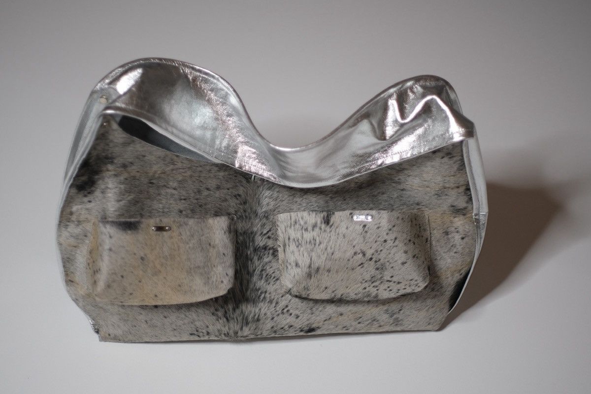 Other Silver line shooper shoulder bag grey cow fur upcycling bag Size ONE SIZE - 11 Thumbnail