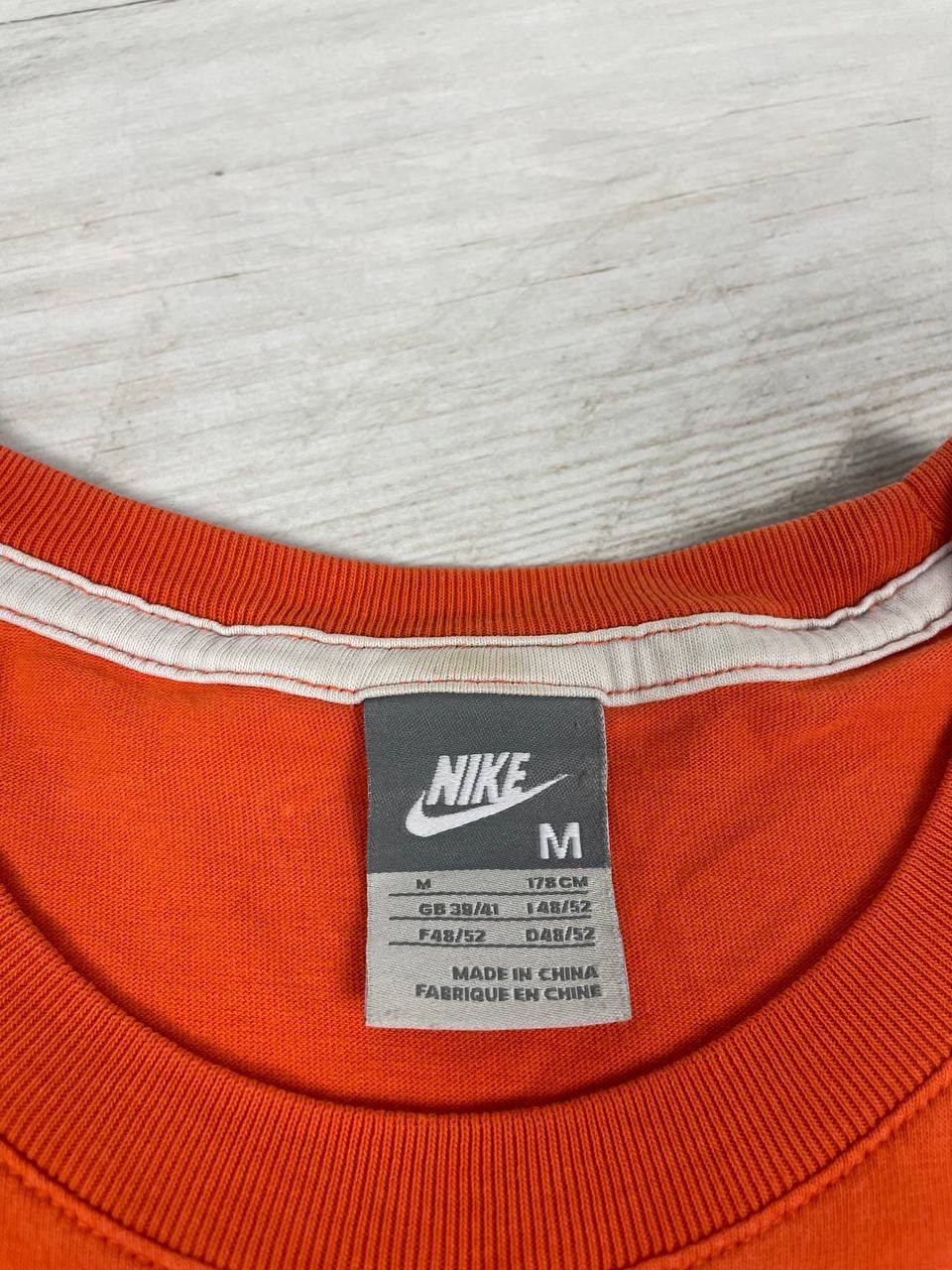 Nike Vintage Nike Nederland KNVB T-Shirt Center Swoosh 00s Soccer Size US M / EU 48-50 / 2 - 9 Thumbnail