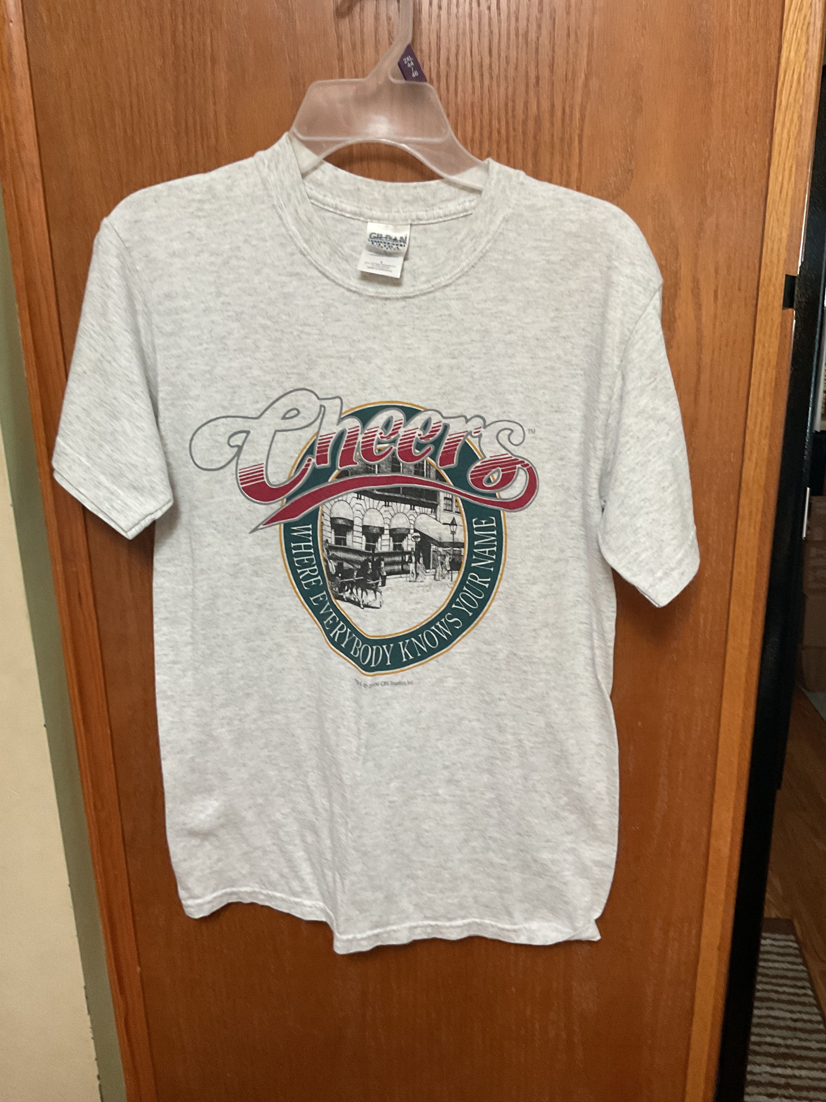 Gildan × Vintage 2000’s Cheers TV Tshirt Size US S / EU 44-46 / 1 - 1 Thumbnail