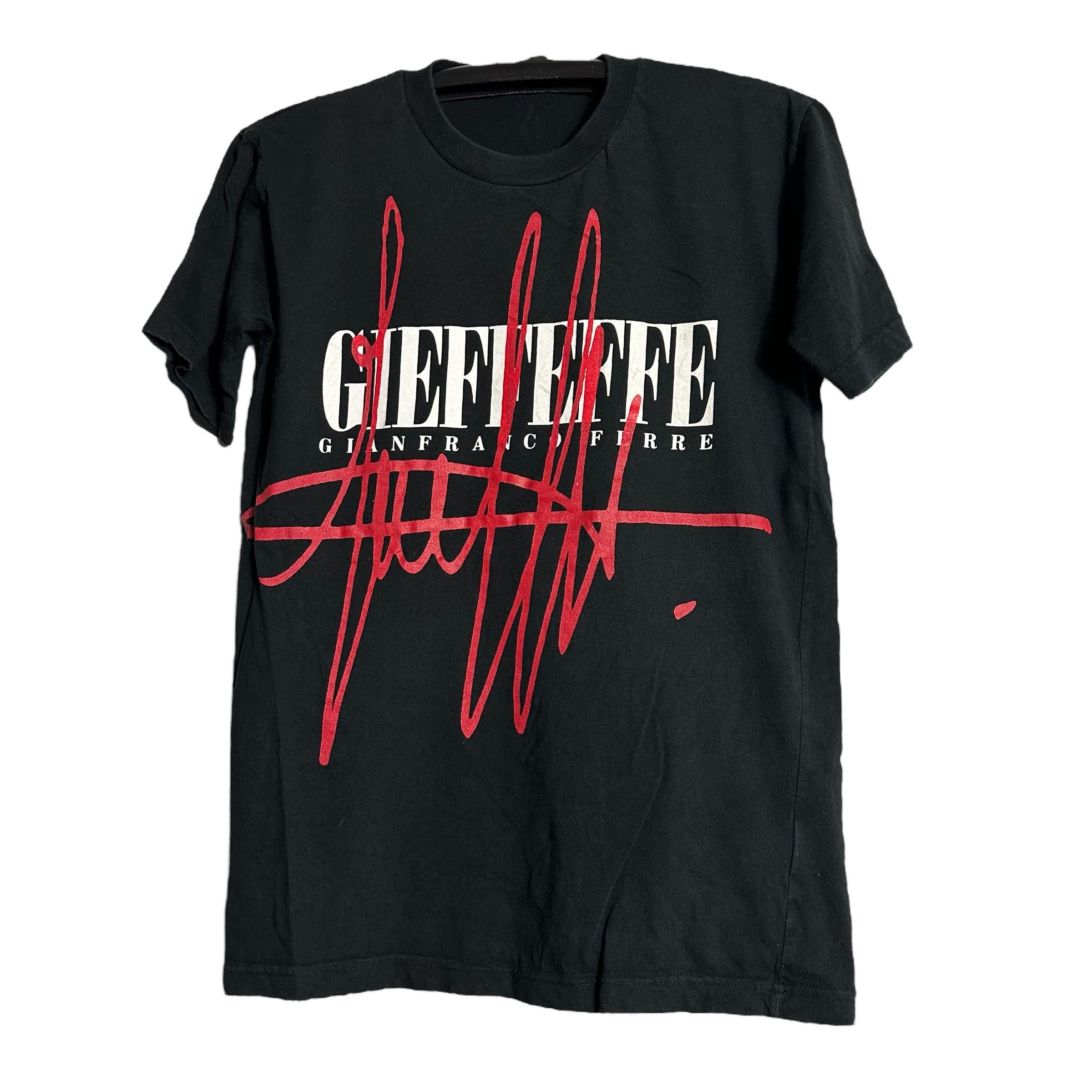 Gianfranco Ferre 🔥RARE🔥Vintage Gianfranco Ferre Sign Spell Out T-shirt Size US M / EU 48-50 / 2 - 1 Thumbnail