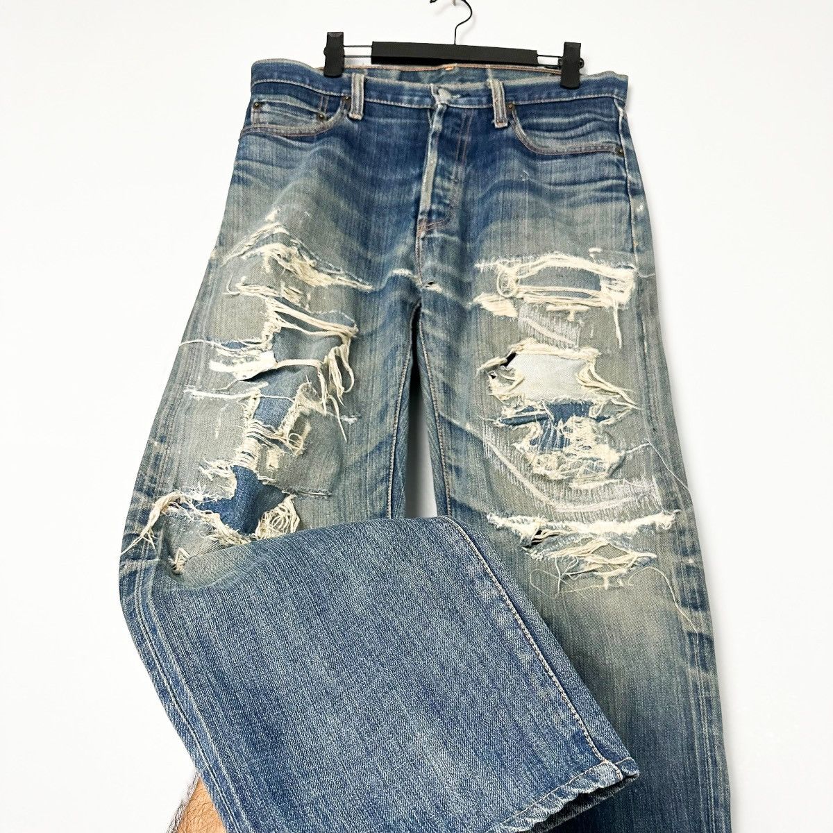 Levi's 501 BIG E THRASHED & Repaired Denim Size US 33 - 2 Thumbnail