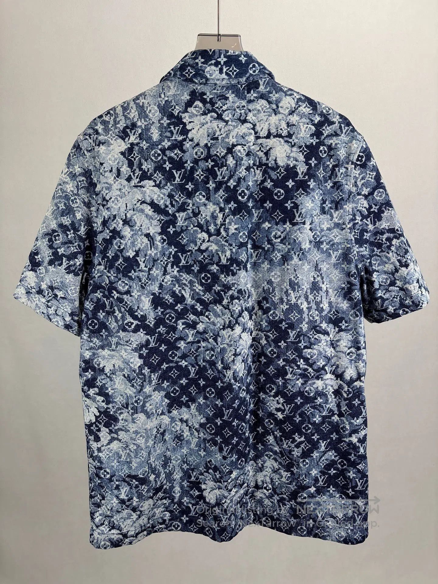 Louis Vuitton Louis Vuitton LV Logo Denim Short Sleeve Shirt. Size US L / EU 52-54 / 3 - 2 Thumbnail