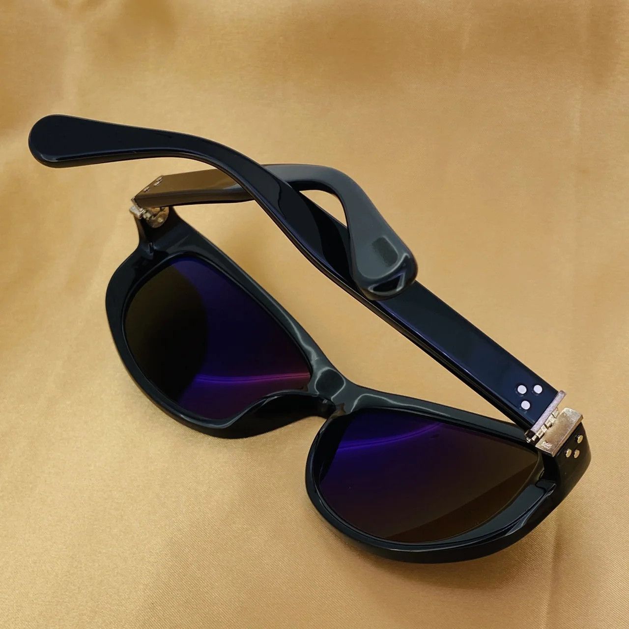 Ann Demeulemeester Ann Demeulemeester Sunglasses Cat Eye Black and Grey Size ONE SIZE - 9 Thumbnail