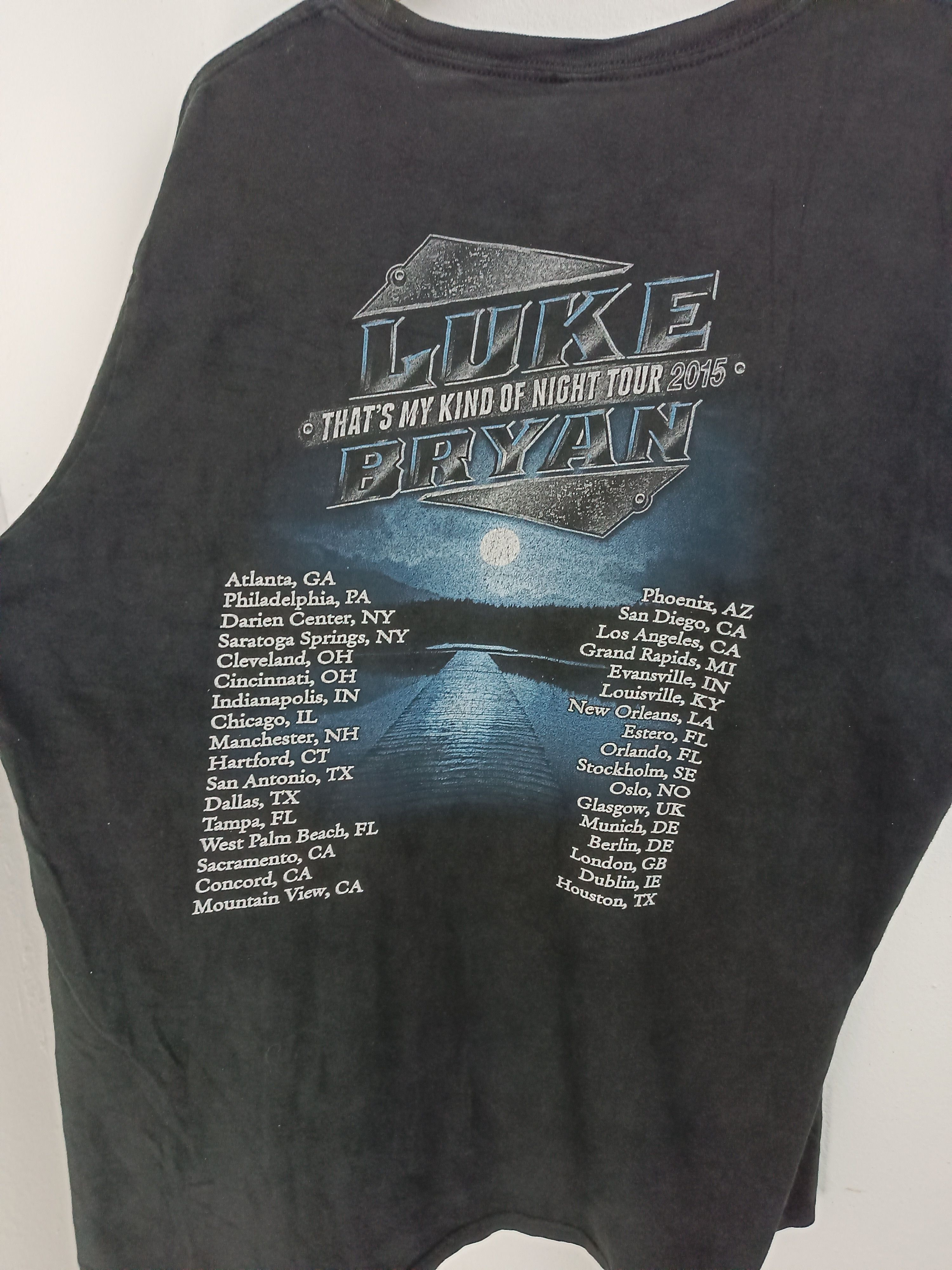 Vintage VINTAGE '15 LUKE BRYAN TOUR COUNTRY swifts shelton church Size US XL / EU 56 / 4 - 16 Thumbnail