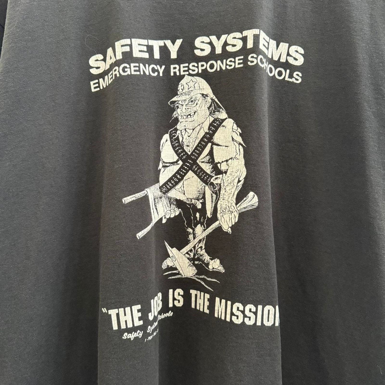 Fruit Of The Loom Vintage obscure school safety systems t-shirt Size US XL / EU 56 / 4 - 3 Thumbnail