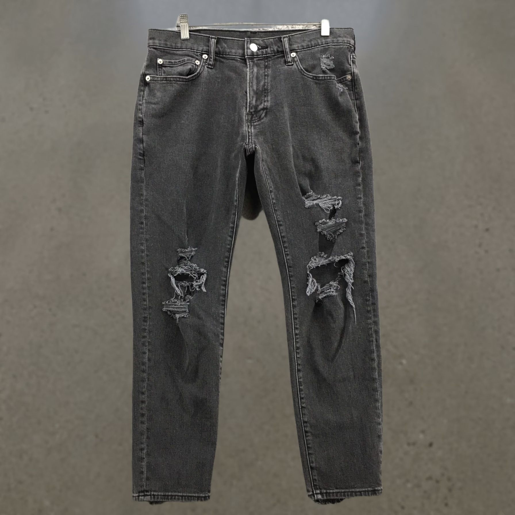 Abercrombie & Fitch Nike Abercrombie & Fitch Skinny Jeans Mens 32X30 Black Zip Distressed Jeans Regular 34in Waist 30in Inseam Mens Size US 32 / EU 48 - 1 Thumbnail