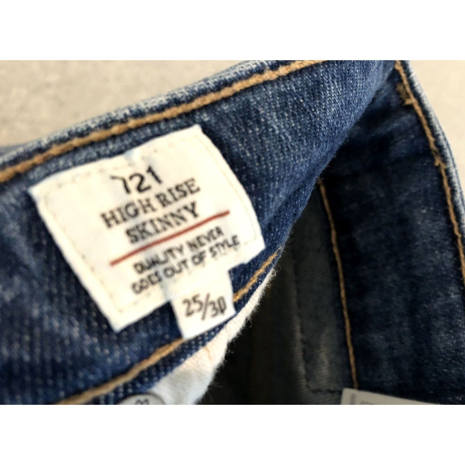 Levi's Levi's Made & Crafted 721 High Rise Skinny Denim Jeans Womens 25x30 Blue Size 42" / US 20 - 5 Thumbnail