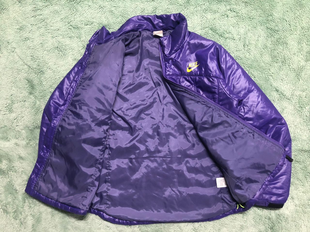 Nike VINTAGE Y2K NIKE LIGHT DOWN JACKET Size US L / EU 52-54 / 3 - 3 Thumbnail