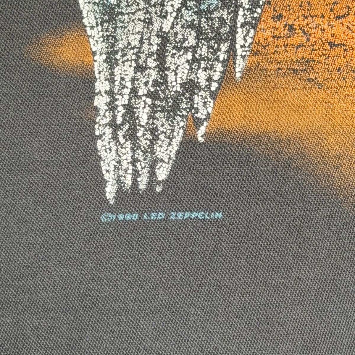 Vintage 90’s Vintage THRASHED Led Zeppelin T Shirt Size US XL / EU 56 / 4 - 5 Thumbnail