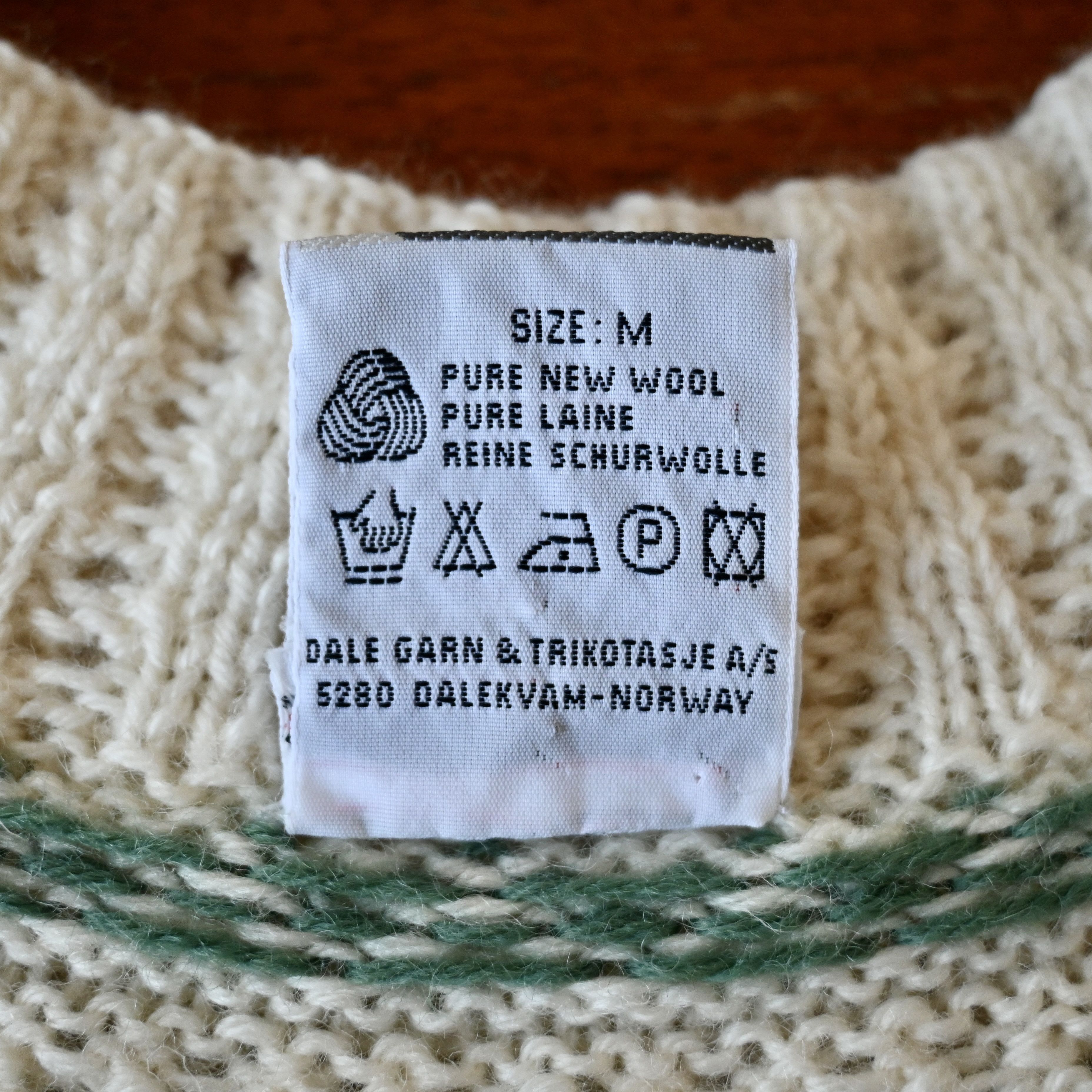 Dale Of Norway VTG Dale of Norway nordic frower and snow pattern sweater, M Size M / US 6-8 / IT 42-44 - 20 Thumbnail