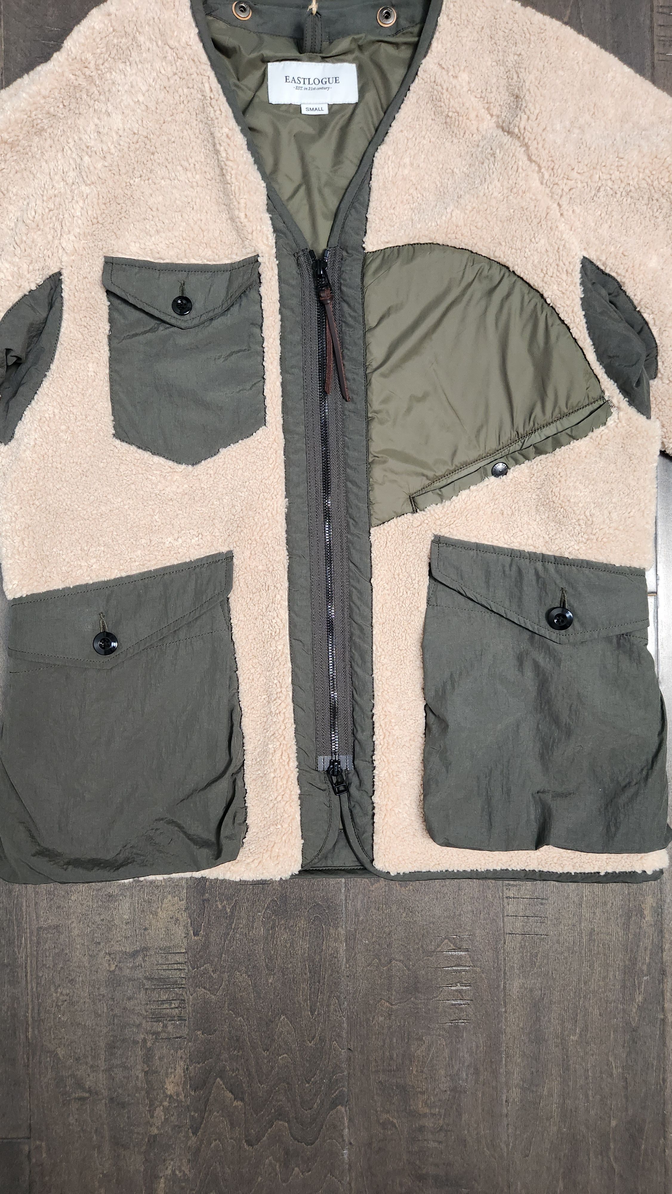 EASTLOGUE Traveller Jacket Boa Fleece Beige Olive Small Korea Size US S / EU 44-46 / 1 - 5 Thumbnail