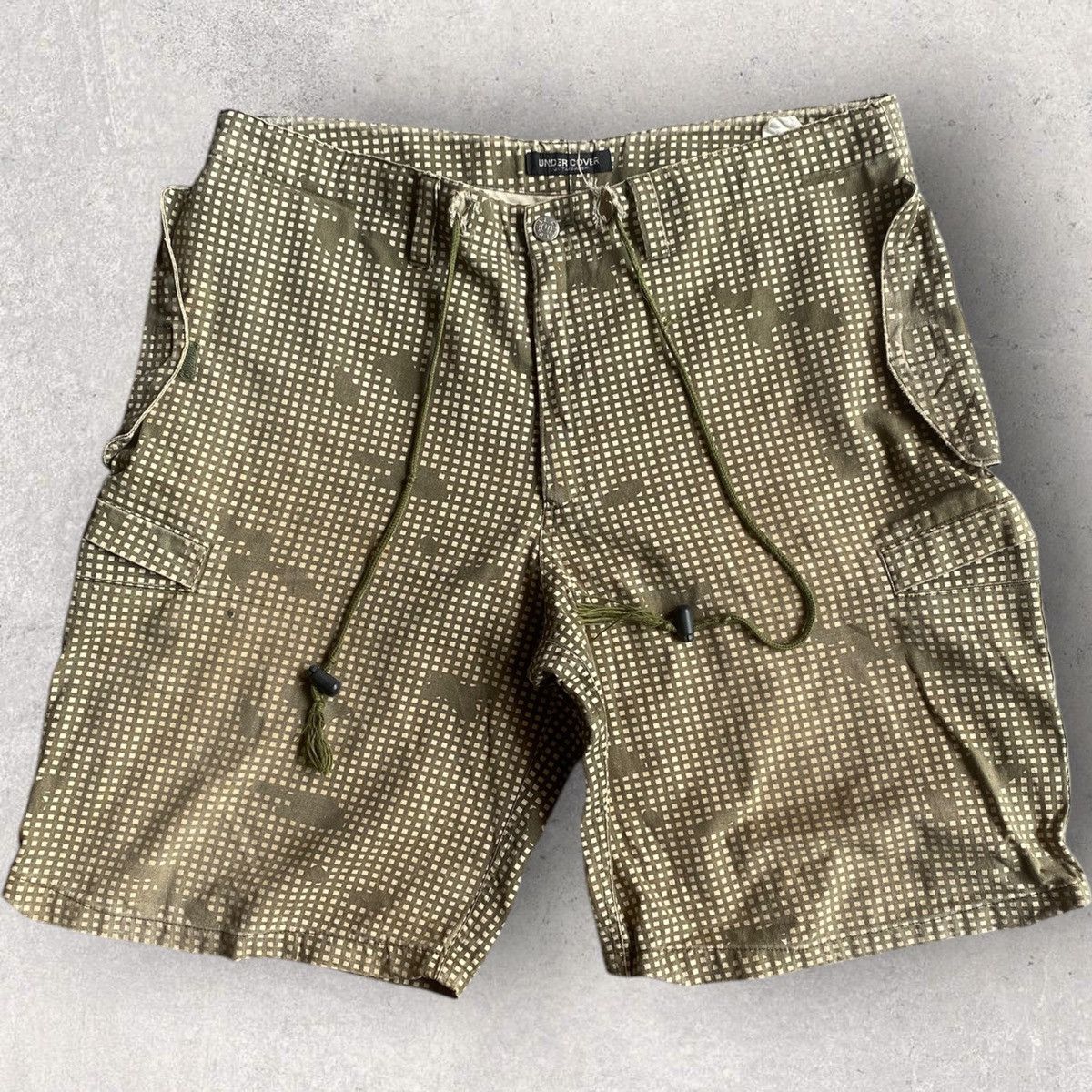 パンツ Undercover SS2006 Netted Cargo Shorts Undercover SS2006 Netted Cargo Shorts — Middleman Store