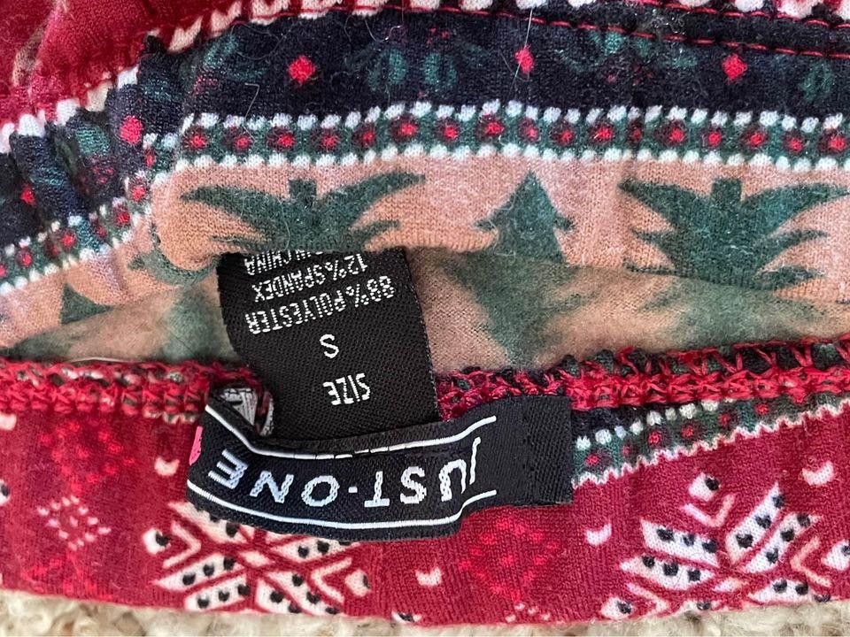 Designer Holiday Leggings Size ONE SIZE - 2 Thumbnail