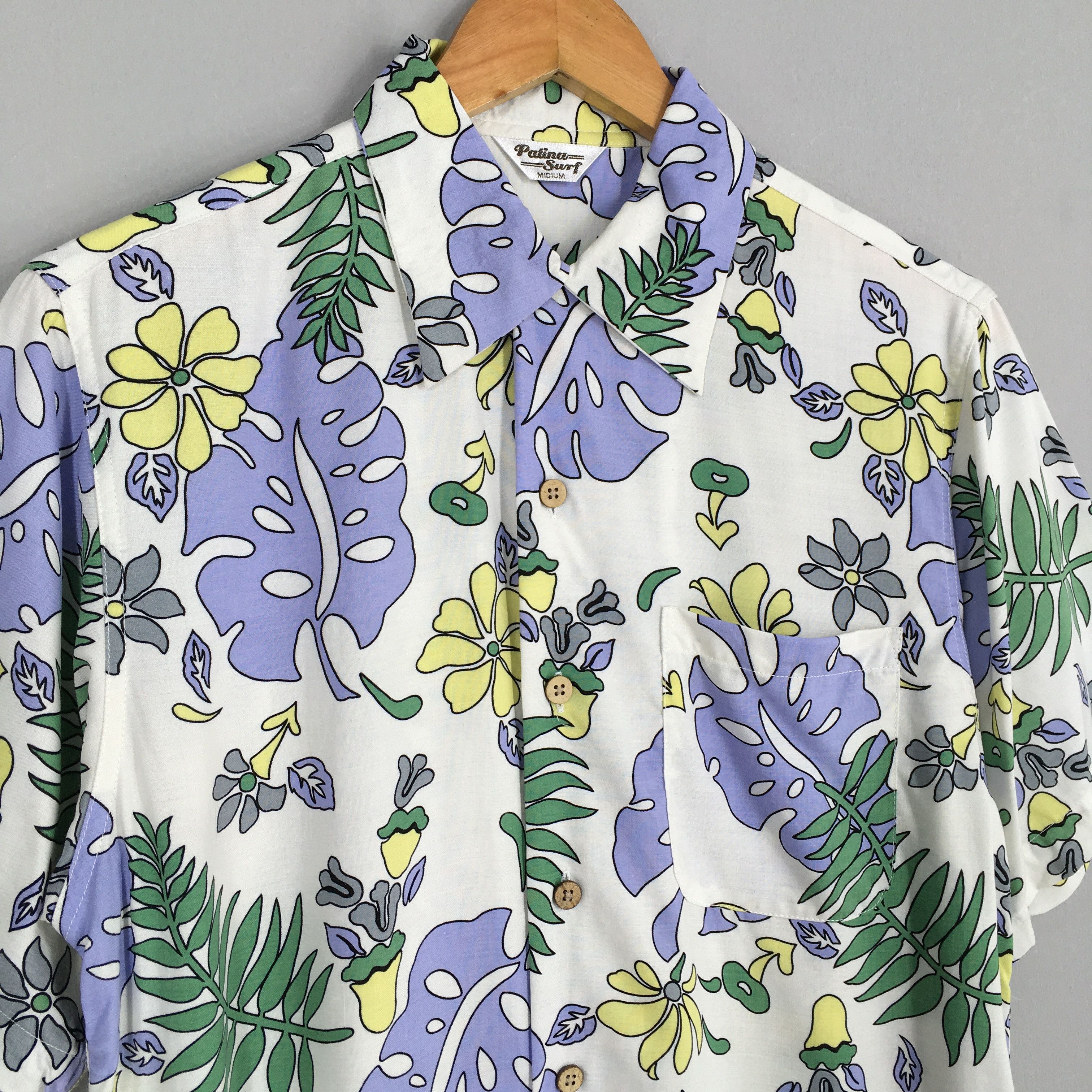 Life's a Beach Vintage 1990s Patina Surf Rayon Floral Shirt Medium Size US M / EU 48-50 / 2 - 3 Thumbnail