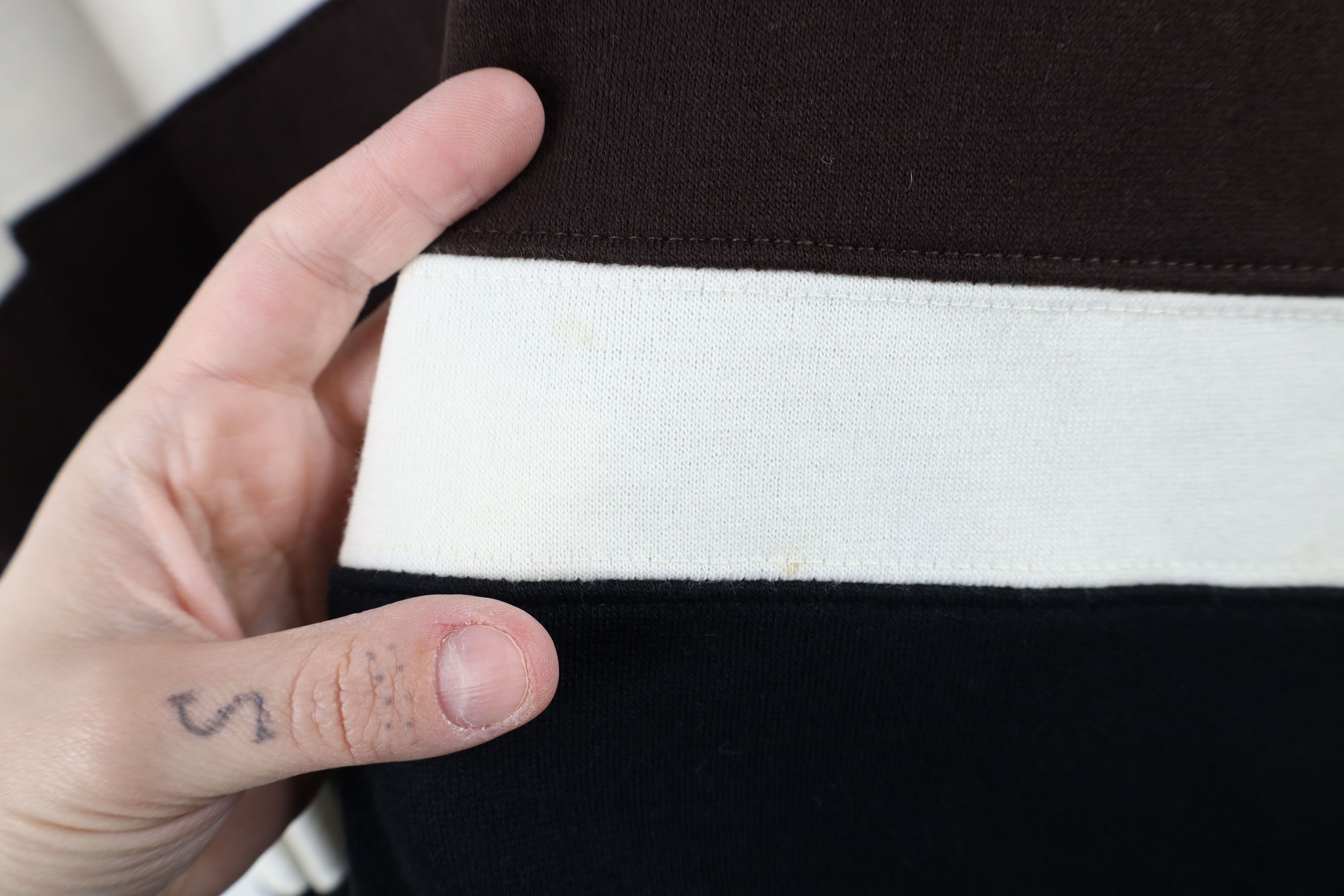 Vintage Deadstock Vintage 90s Streetwear Block Henley Sweatshirt Size US L / EU 52-54 / 3 - 9 Thumbnail