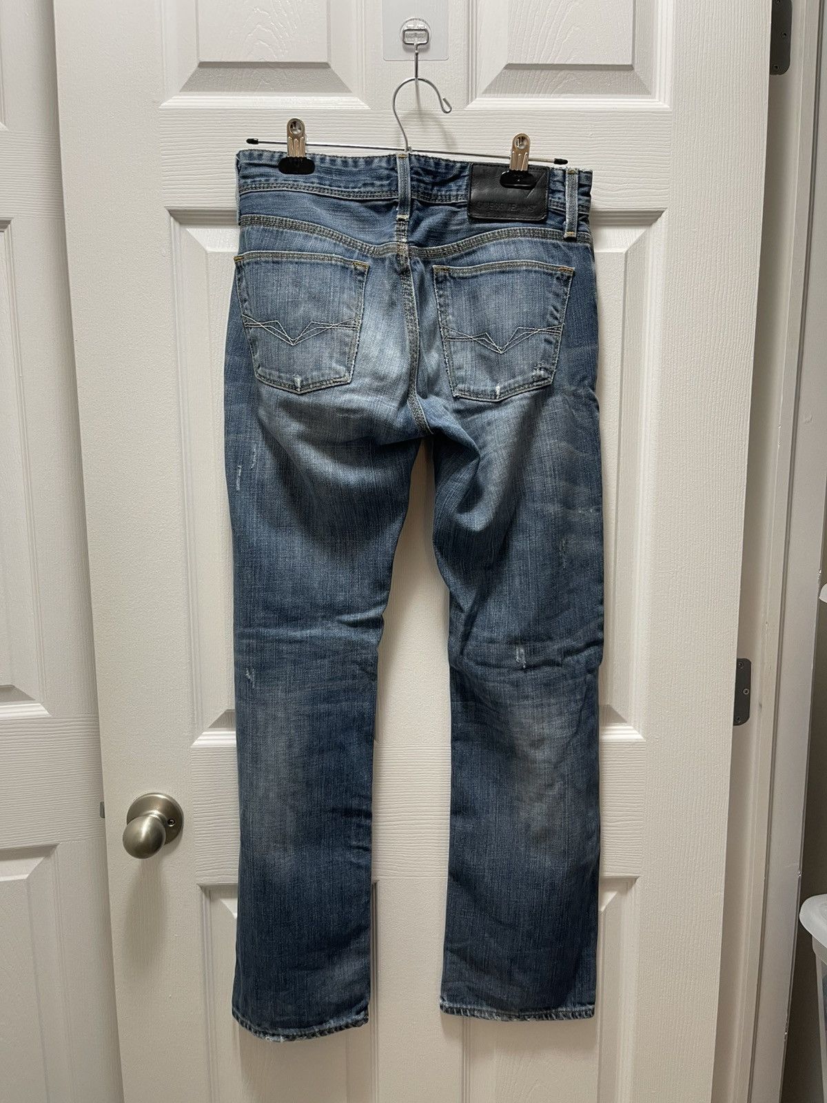 Guess × Vintage Guess Vintage Custom Distressed Ripped Denim Jeans Size US 29 - 2 Thumbnail