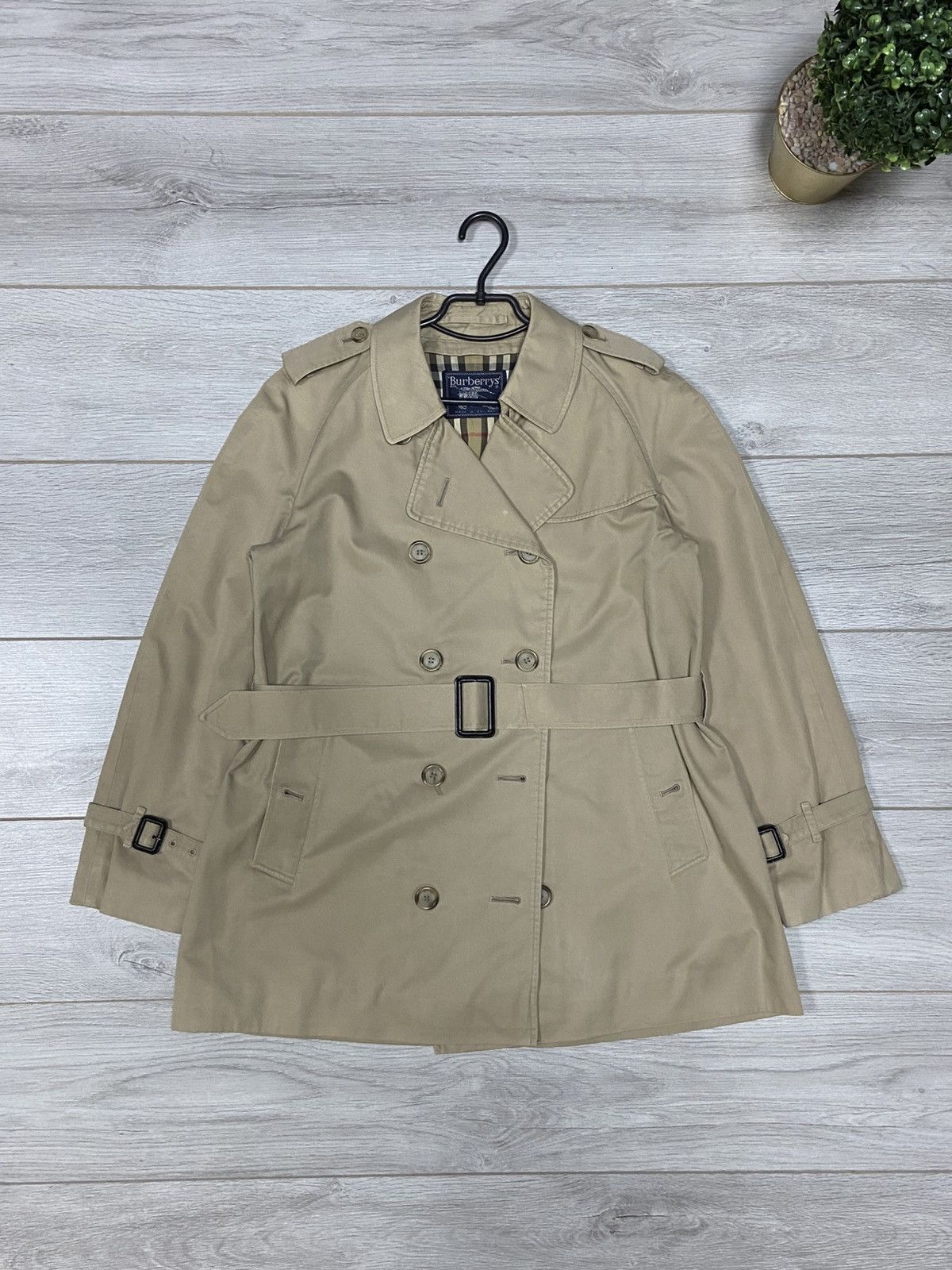 Burberry Burberry London England vintage nova check trench coat belt Size L / US 10 / IT 46 - 1 Thumbnail