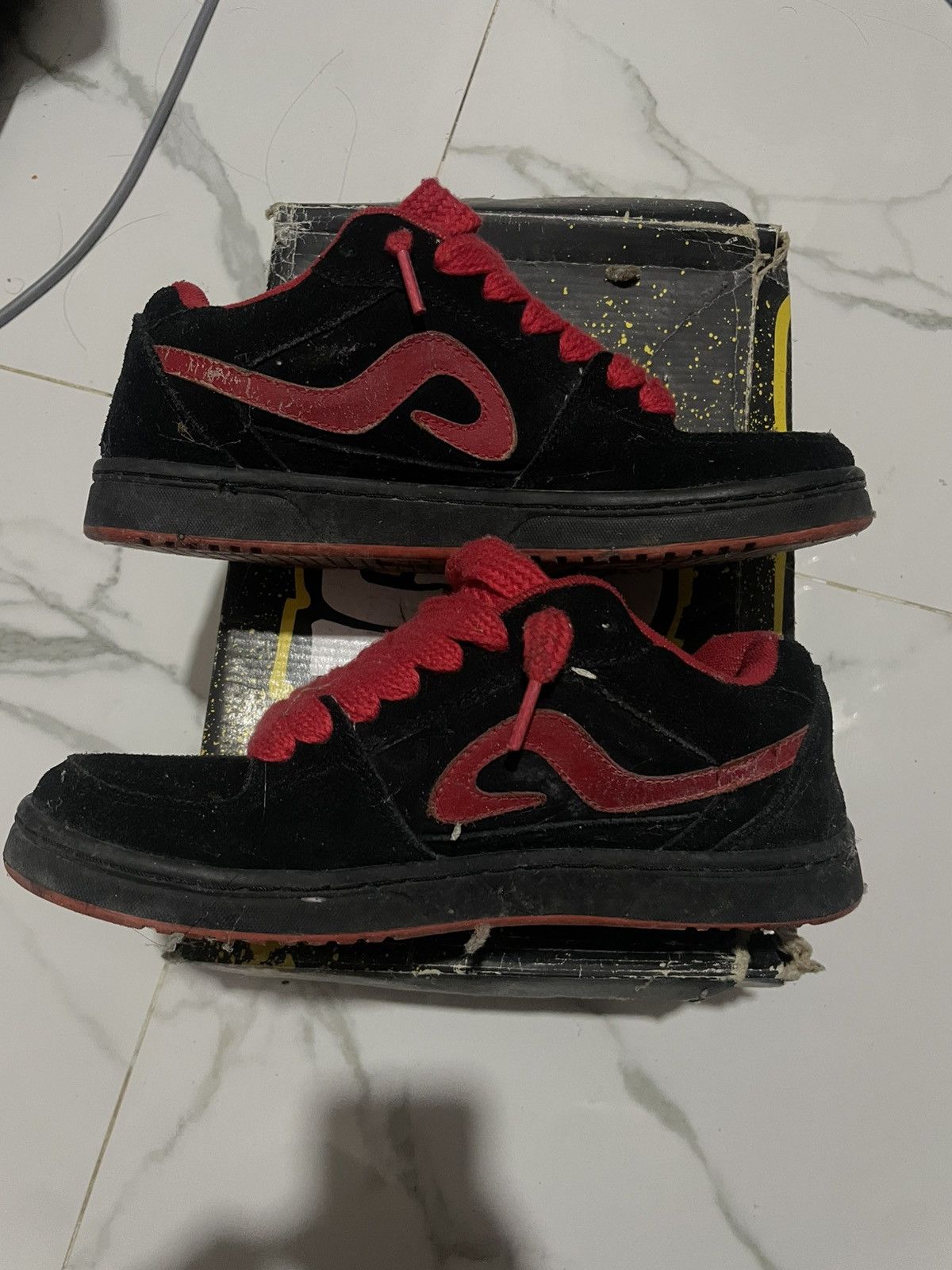Vintage Vintage 2005 Adio Wray V4 Size US 7 / EU 40 - 2 Thumbnail