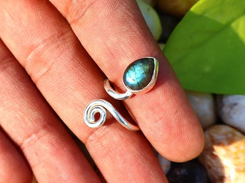 Handmade Handmade Labradorite Spiral Ring, Sterling Silver Ring Size ONE SIZE - 9 Thumbnail