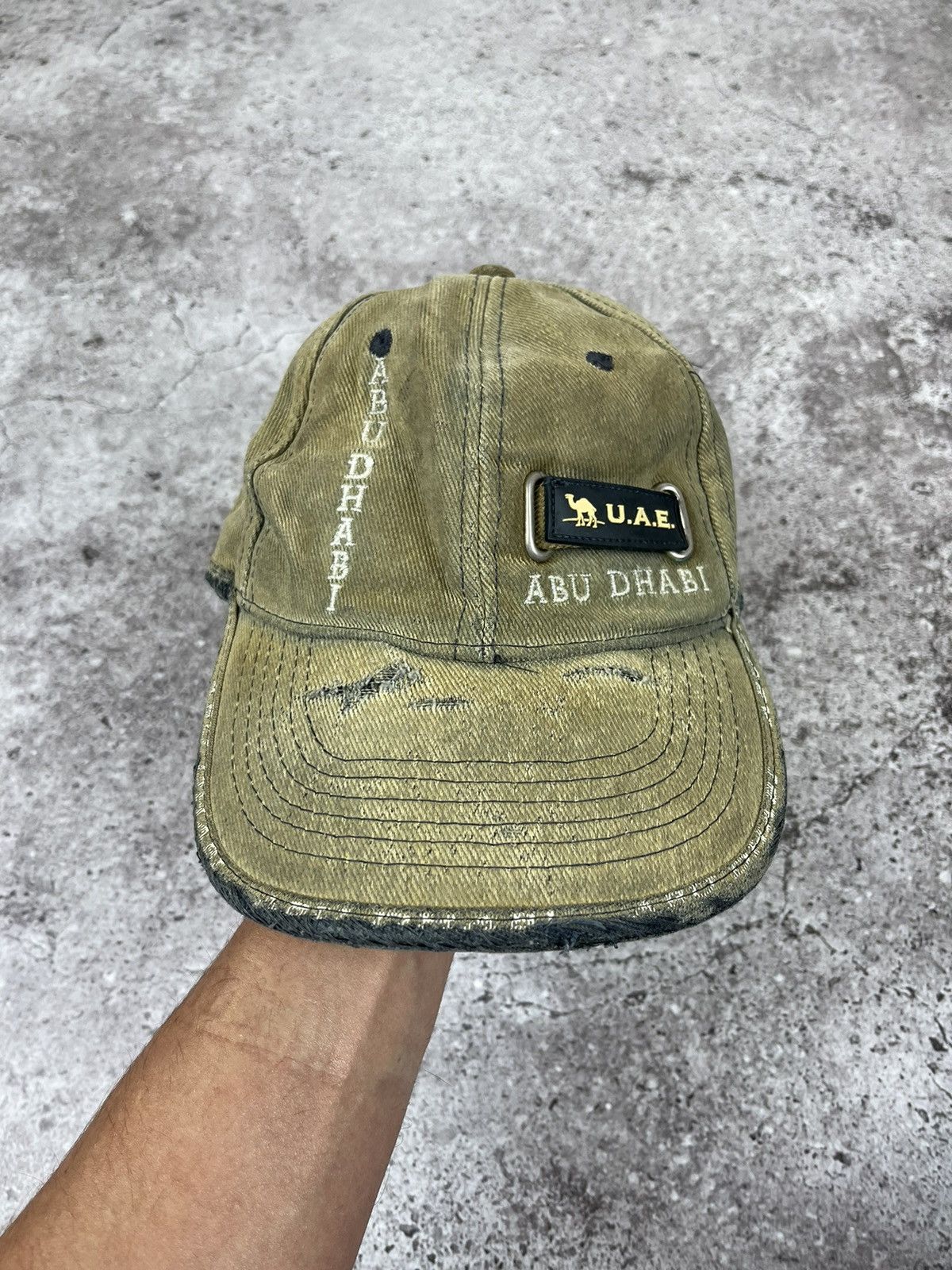 20471120 × Vintage Avante Garde Distressed “Abu Dabi” Vintage Crazy Cap Hat Size ONE SIZE - 11 Thumbnail