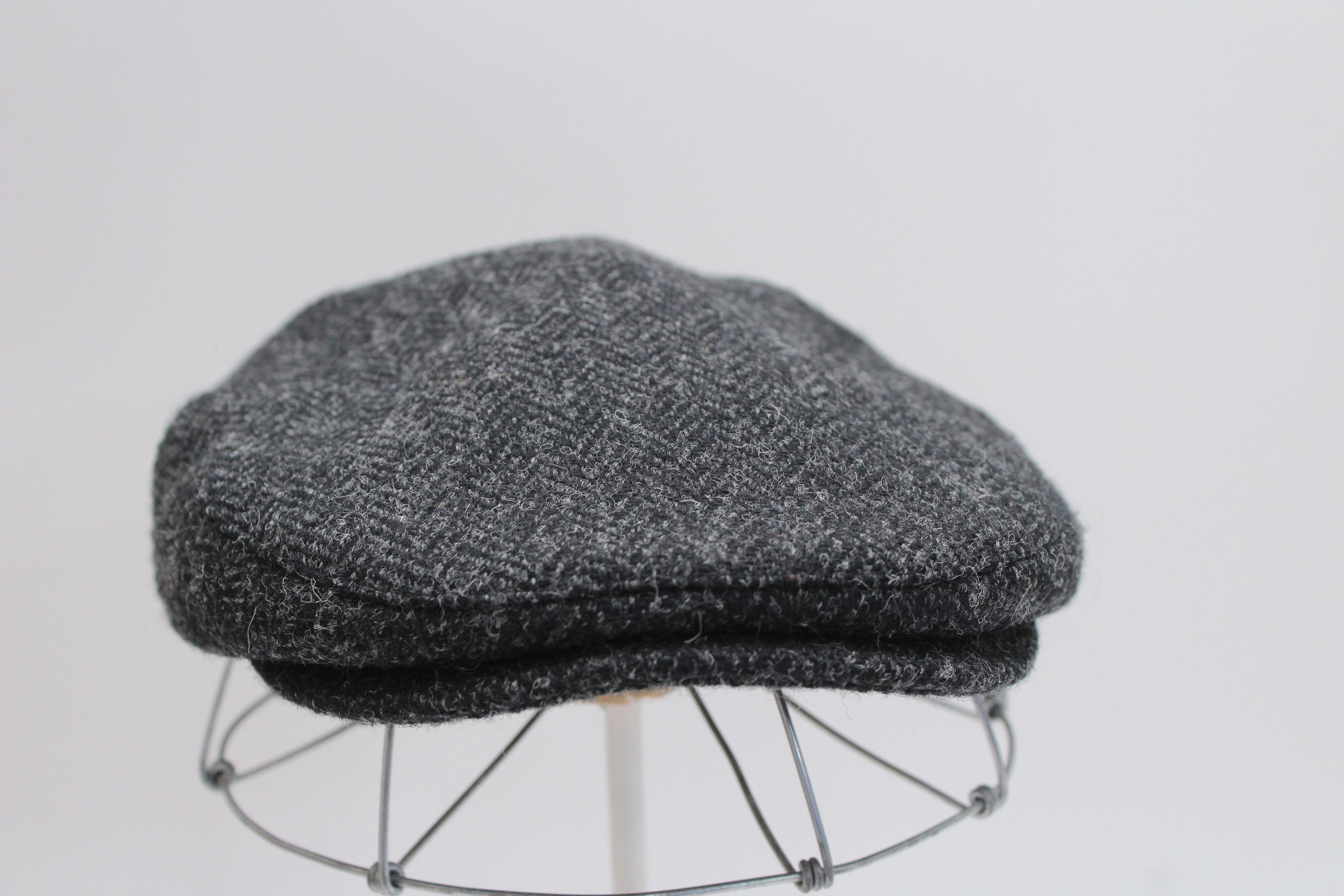 Harris Tweed Gladwin Bond London Harris Tweed Herringbone Flat Cap Size ONE SIZE - 2 Thumbnail