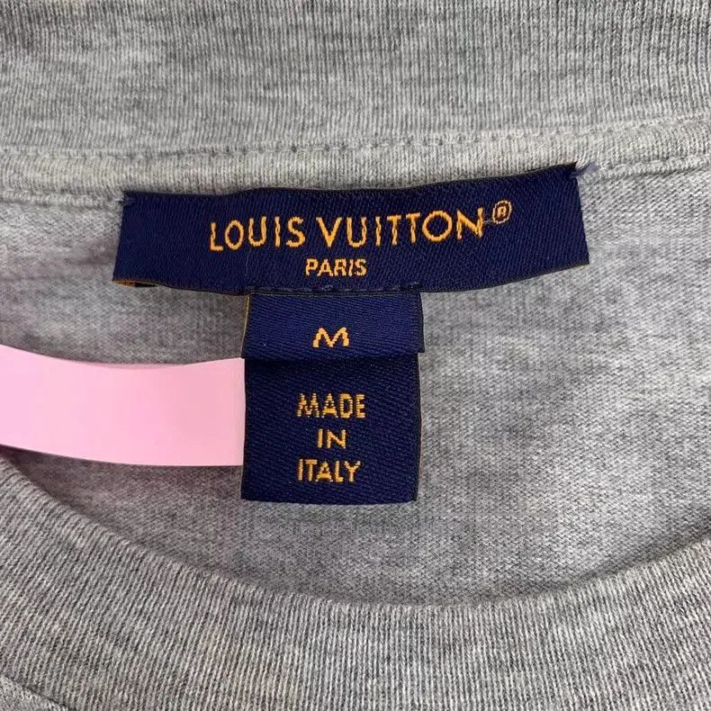 Louis Vuitton Louis Vuitton Gray Logo Embroidered T. Size US M / EU 48-50 / 2 - 5 Thumbnail