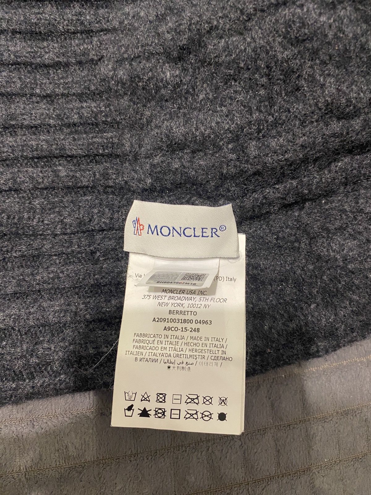 Moncler Moncler Berretto Logo Grey Wool Knitted Hat woman Size ONE SIZE - 4 Thumbnail
