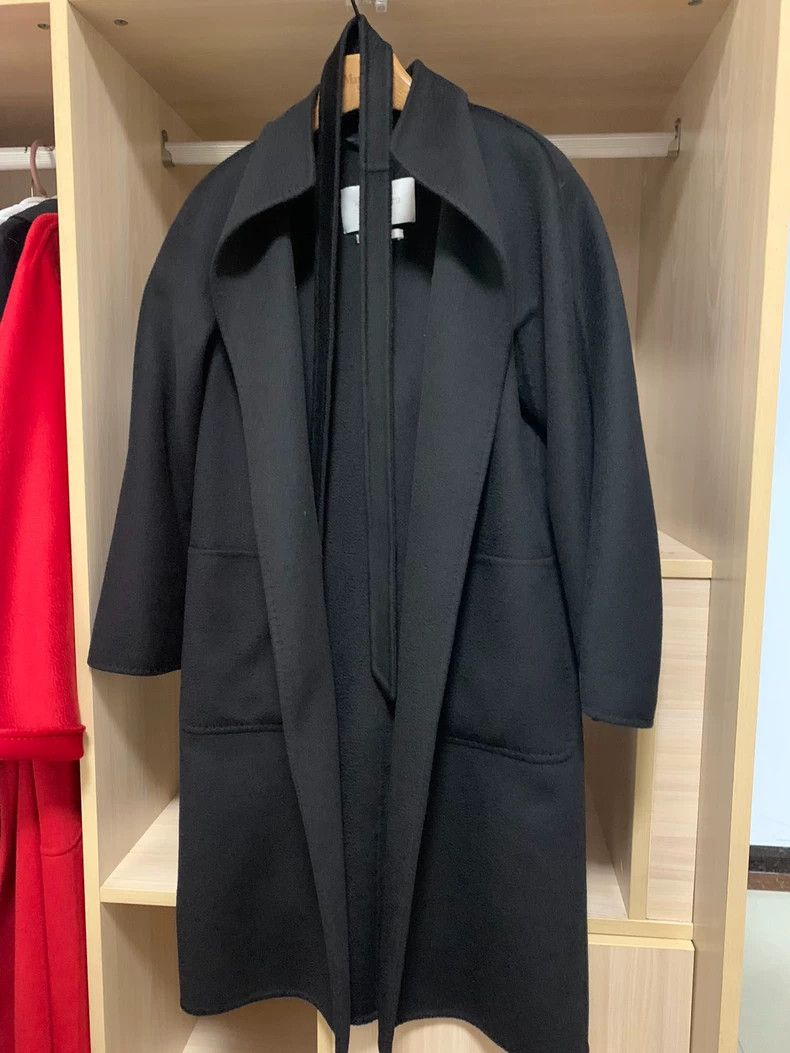 Max Mara MaxMara Lilia Black Cashmere Coat Size US XS / EU 42 / 0 - 1 Thumbnail