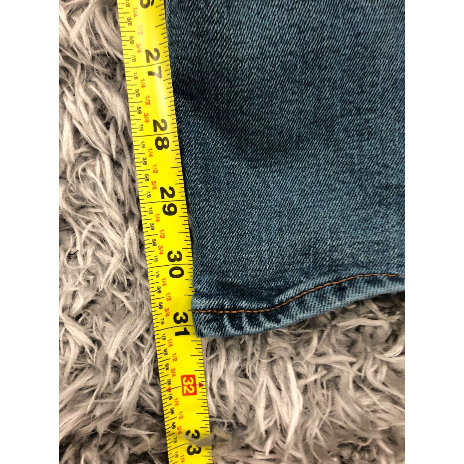 Old Navy Old Navy Straight Jeans Mens 36x34 Mid Rise Medium Wash Blue Denim 5-Pocket Regular Fit Baggy Style Logo Jeans Mens Blue Straight 36 34 Size US 36 / EU 52 - 3 Thumbnail