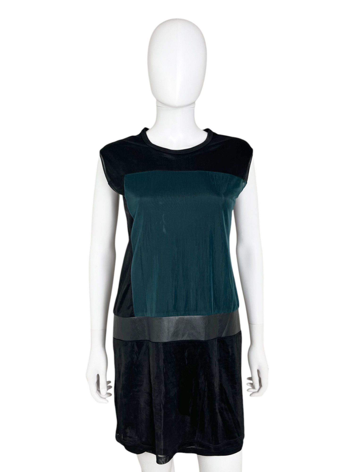 Balenciaga by Nicolas Ghesquire S/S 2009 Black silk dress | Grailed