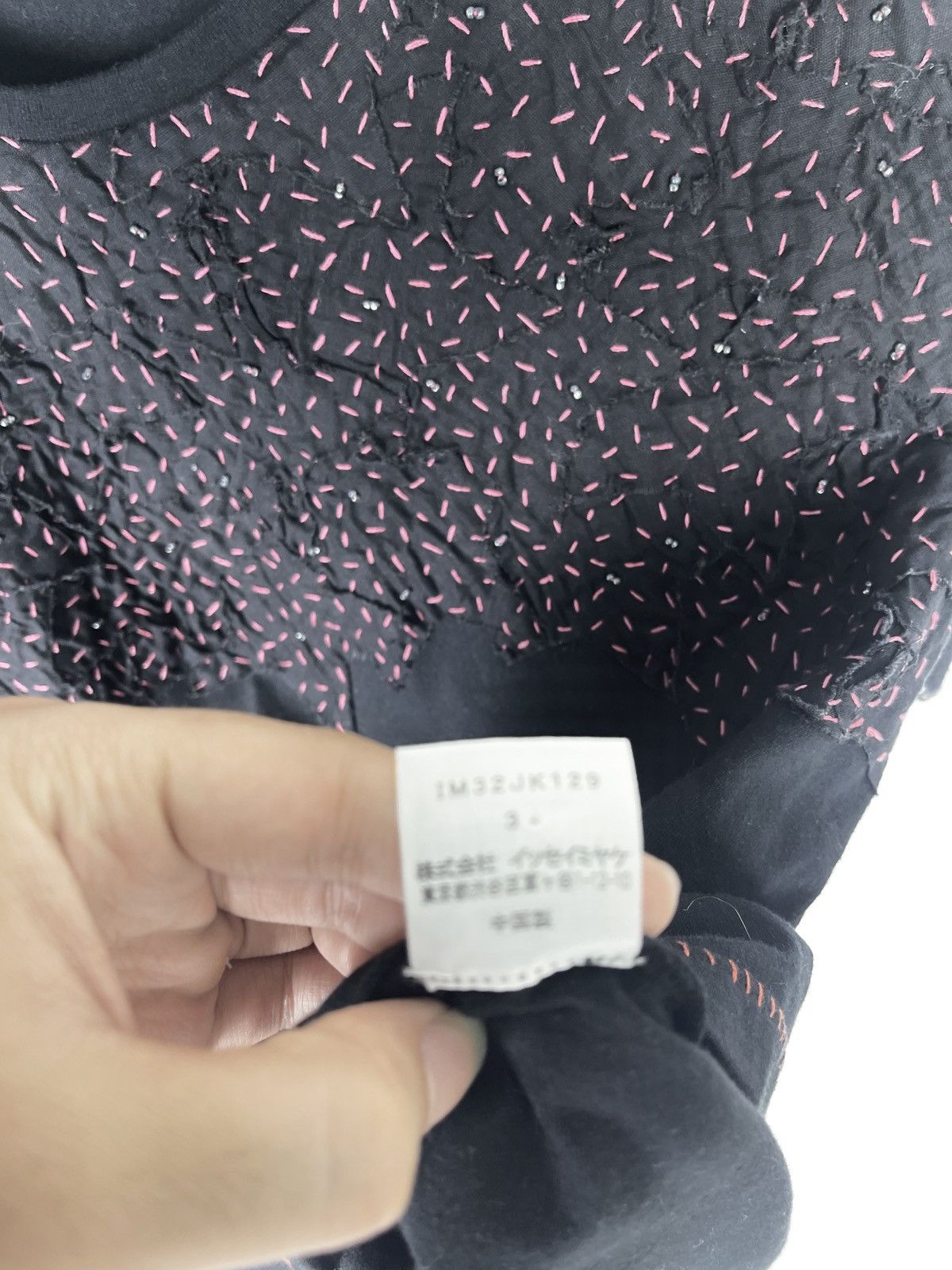 Issey Miyake Issey Miyake Embroidered Beads T-Shirt Size US M / EU 48-50 / 2 - 6 Thumbnail