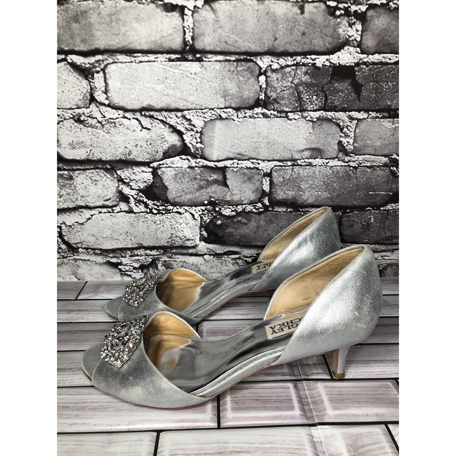 Badgley Mischka Badgley Mischka Metallic Silver Leather Rhinestone Heels Wom Size US 6.5 / IT 36.5 - 6 Thumbnail