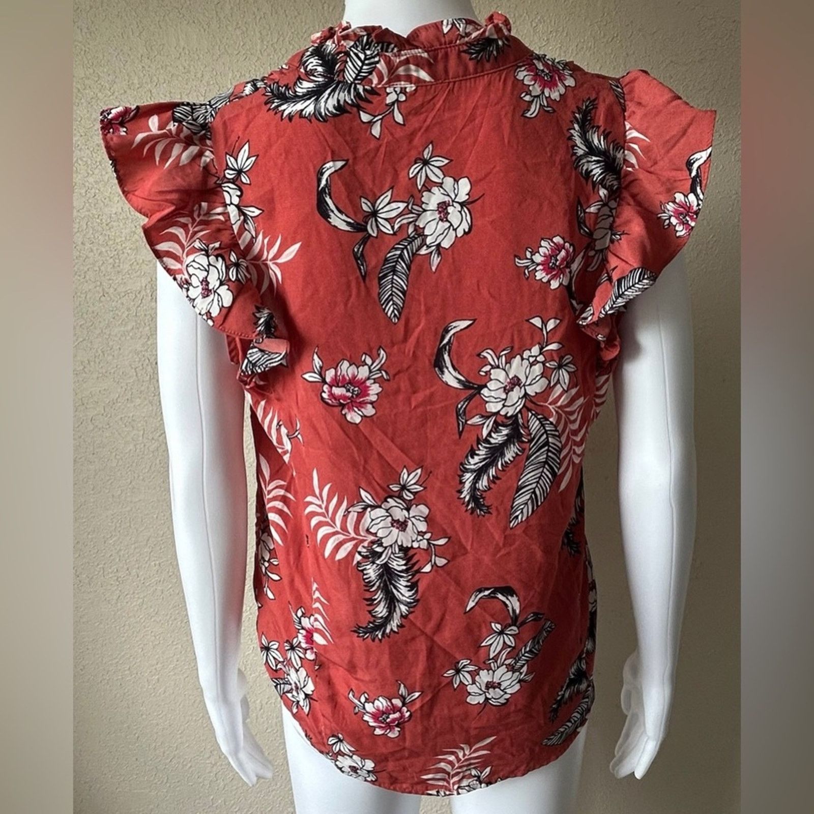 Other Lily White | Lightweight Flutter Sleeve Blouse | Medium Size M / US 6-8 / IT 42-44 - 2 Thumbnail